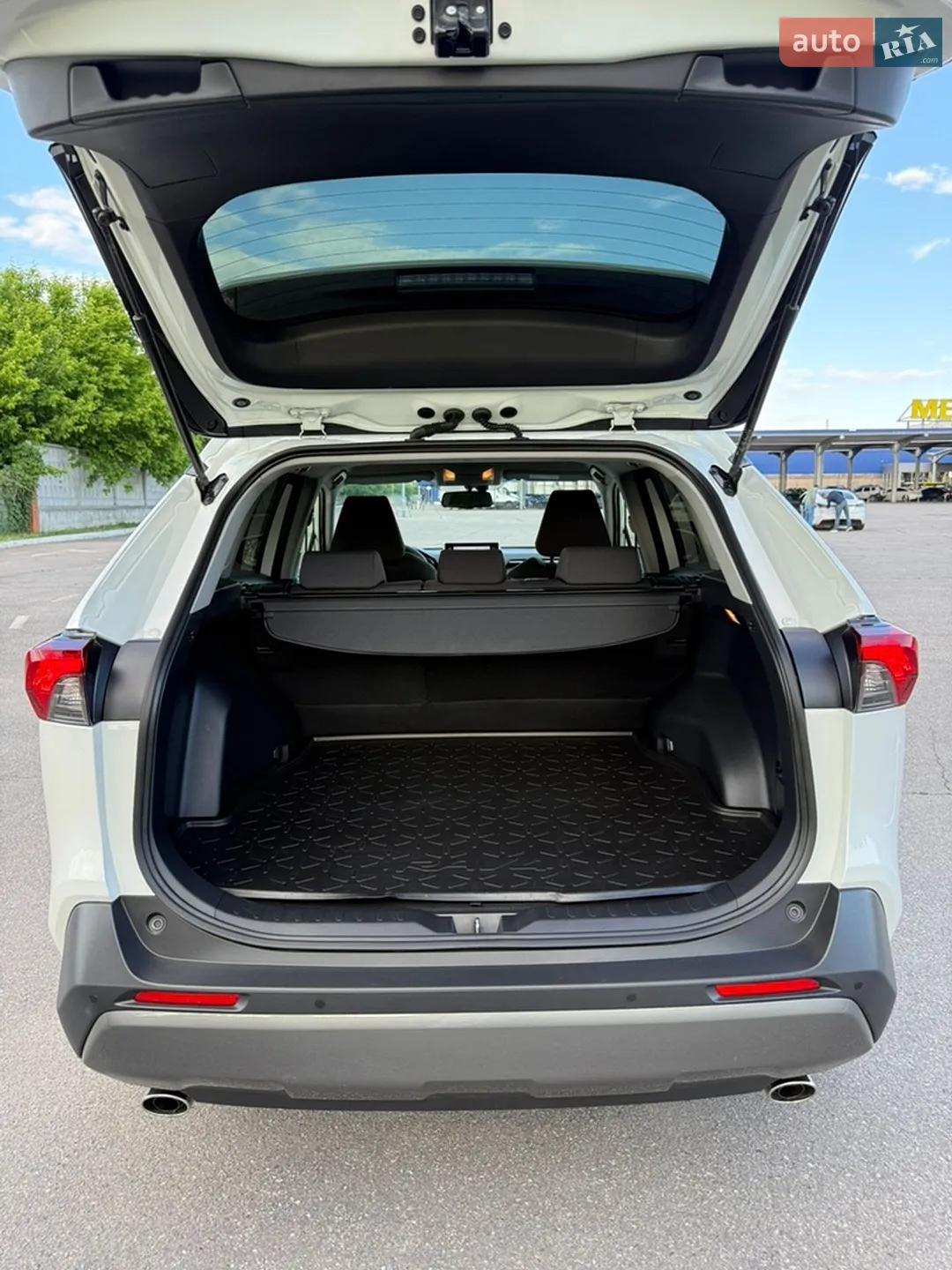 2019 Toyota RAV 4 - мініатюра 11