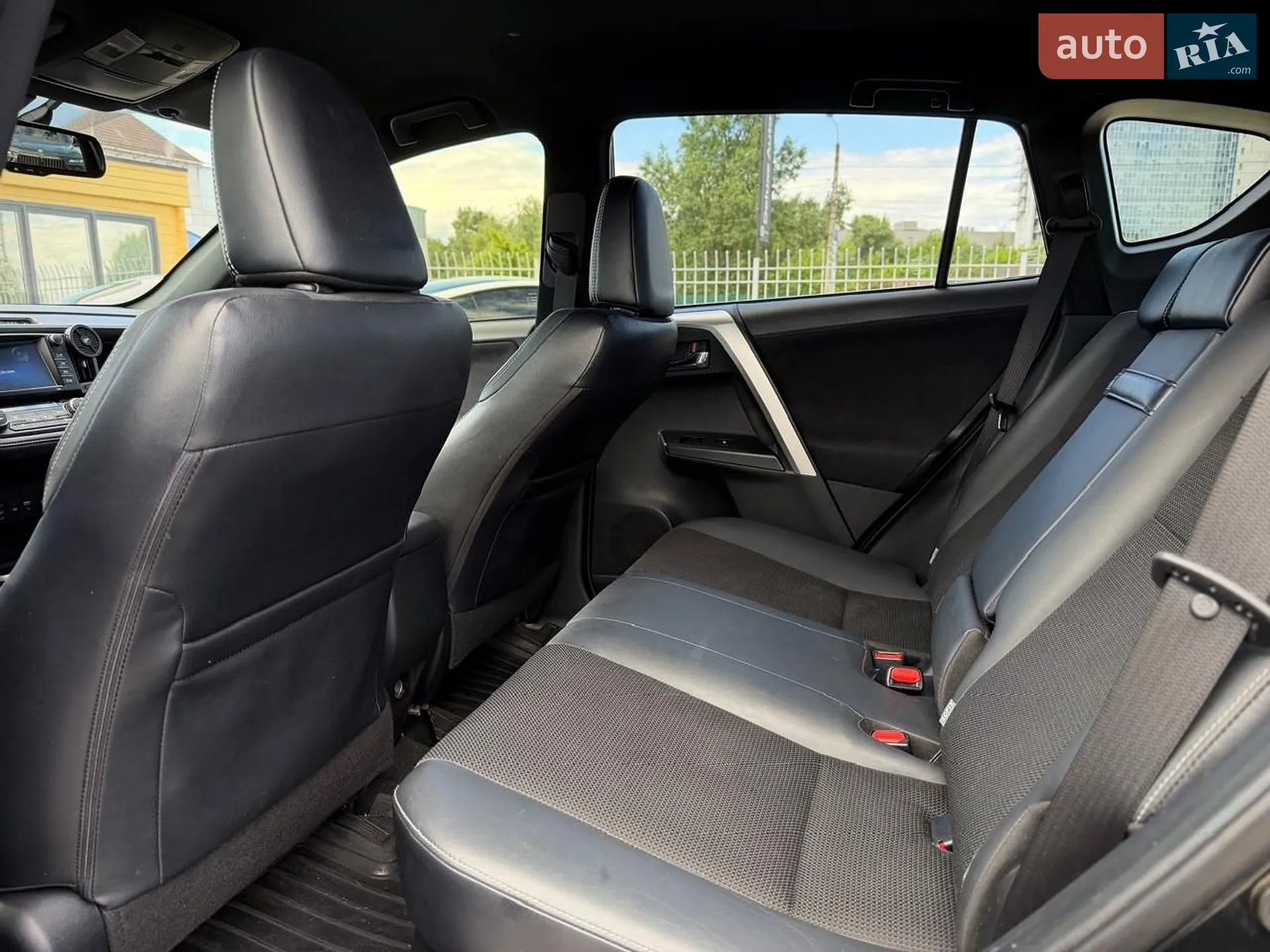 2018 Toyota RAV 4 - мініатюра 65