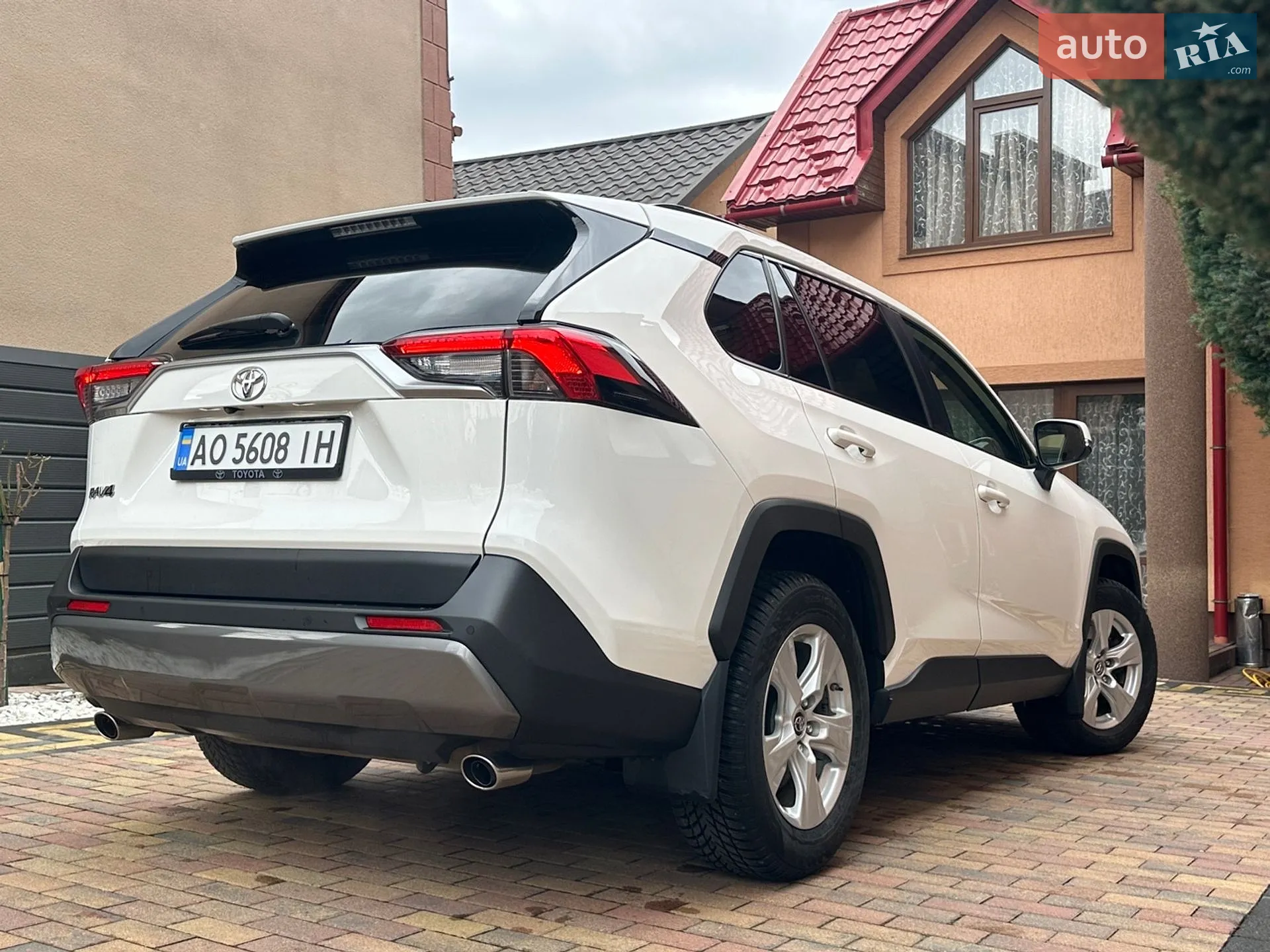 2019 Toyota RAV 4 - мініатюра 18