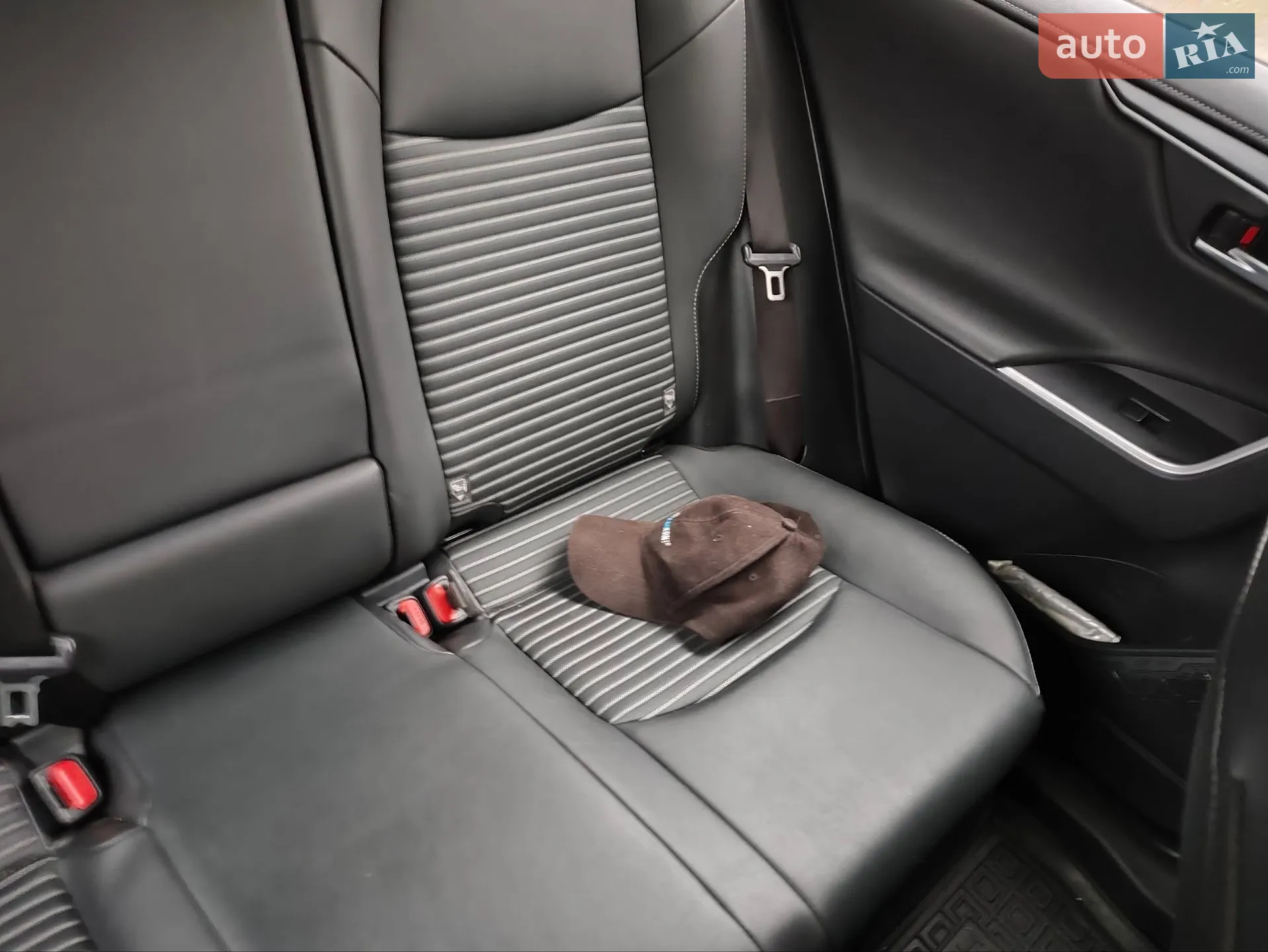 2021 Toyota RAV 4 - мініатюра 16