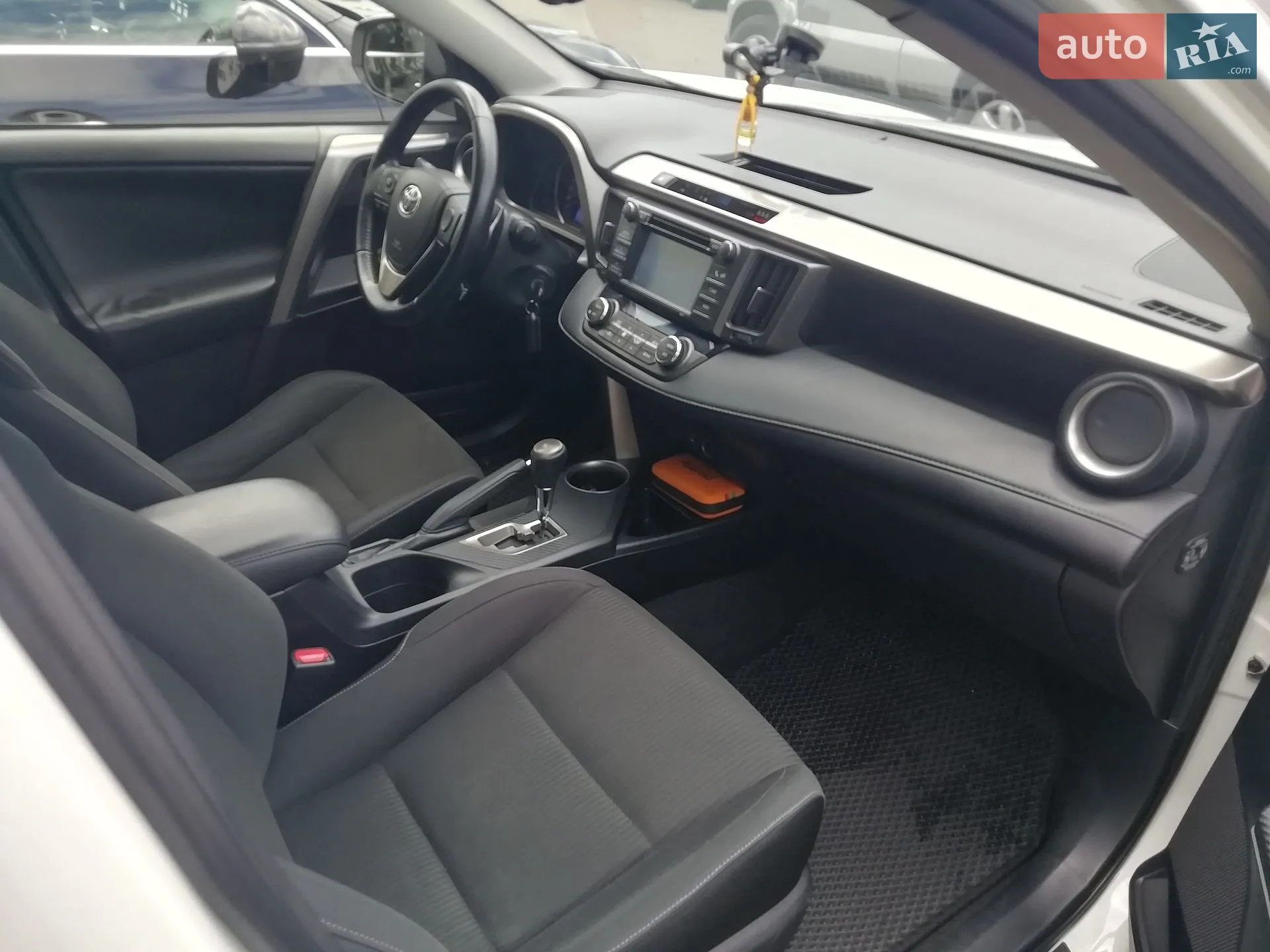 2014 Toyota RAV 4 - мініатюра 8
