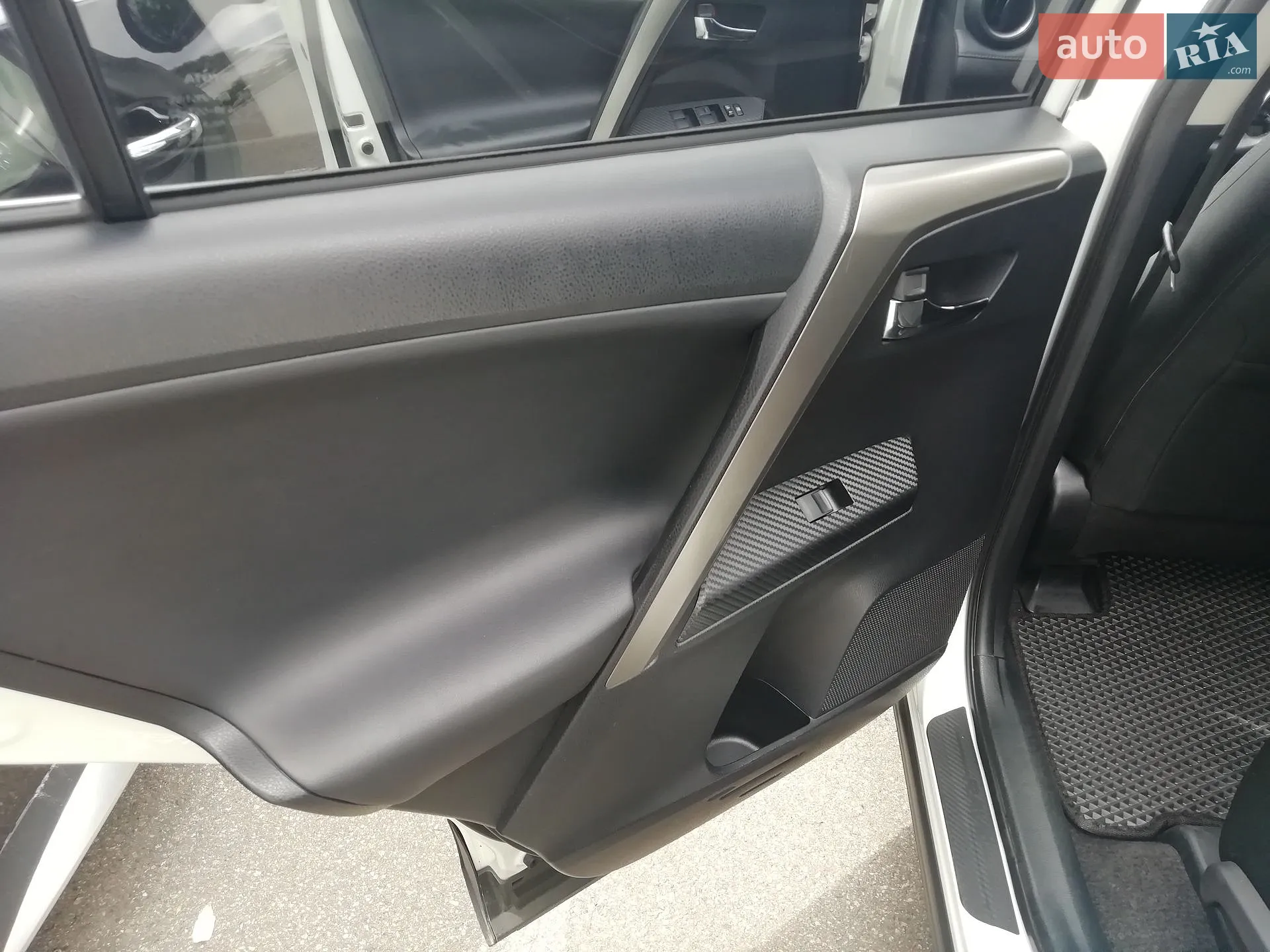 2014 Toyota RAV 4 - мініатюра 21