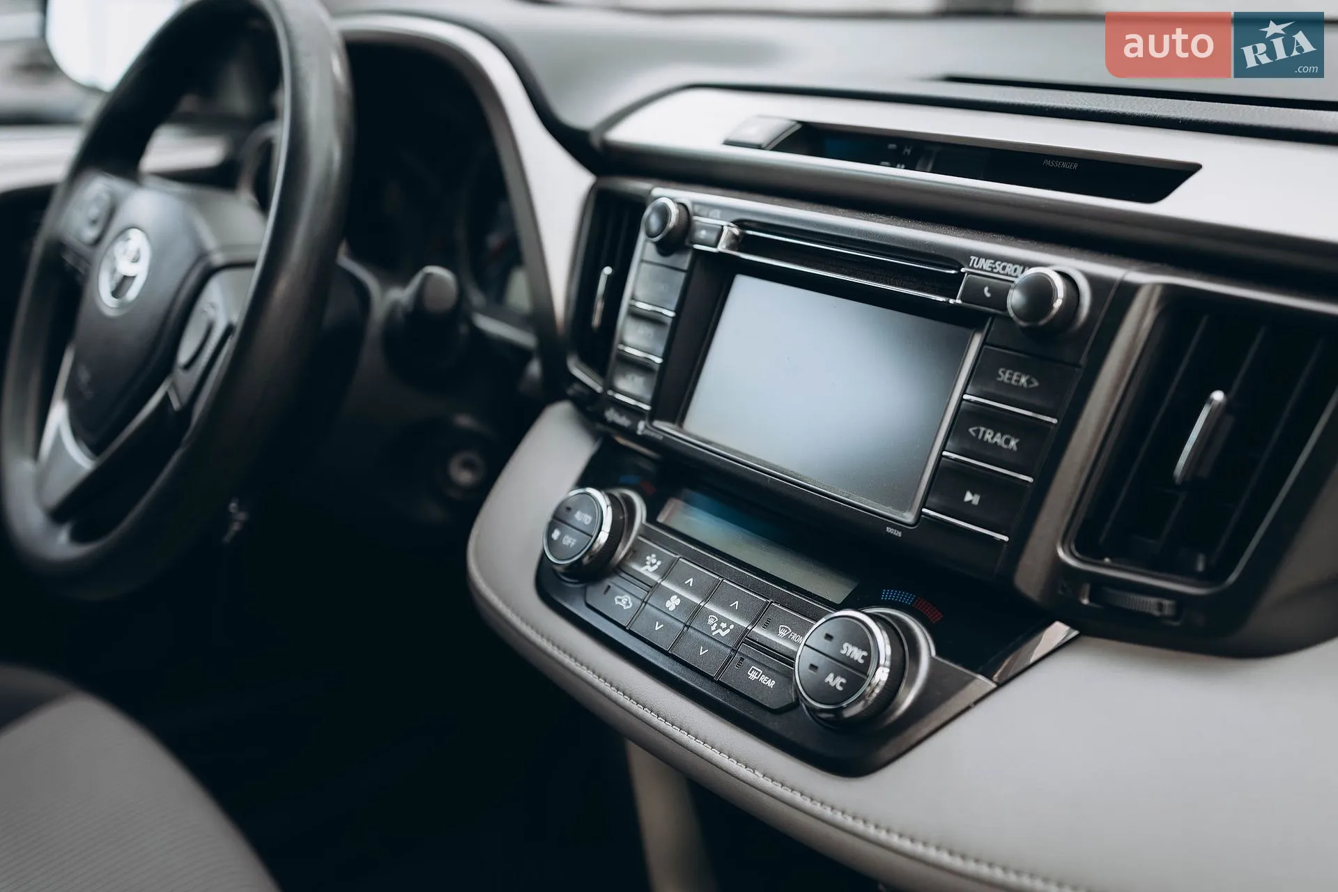 2015 Toyota RAV 4 - мініатюра 8