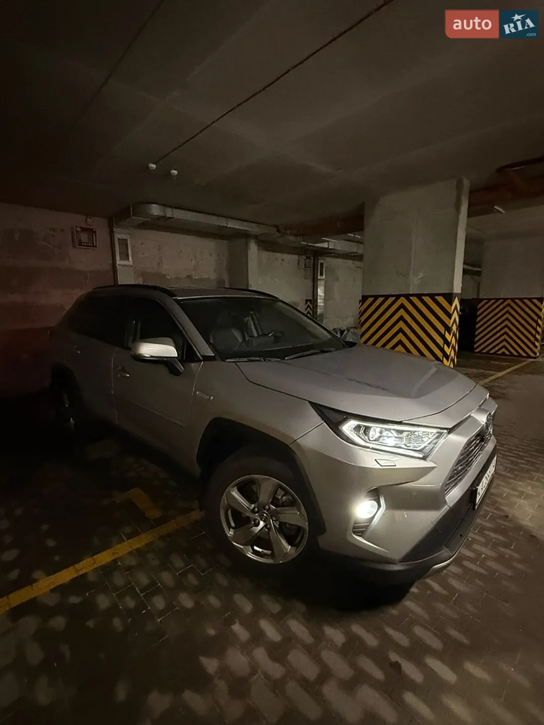 2019 Toyota RAV 4 - мініатюра 11