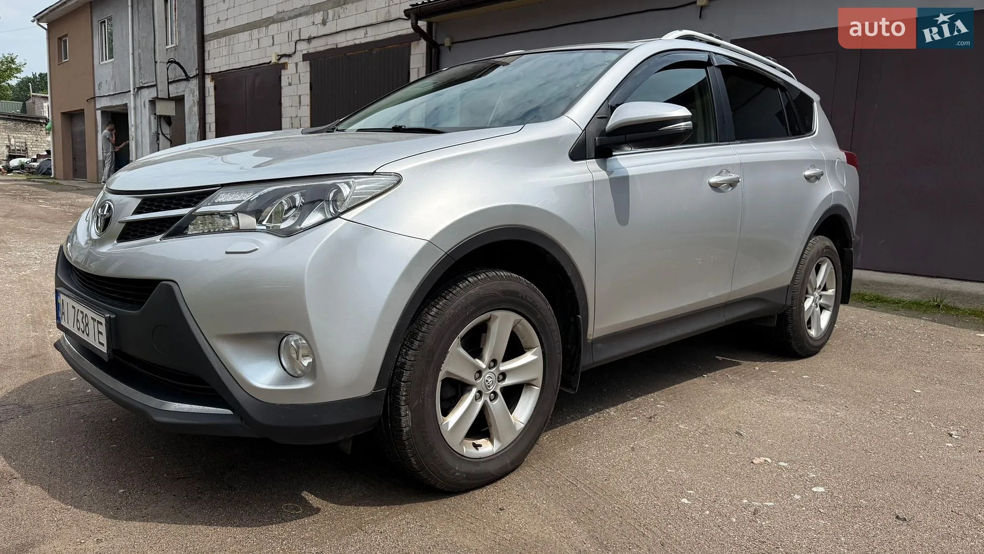 2014 Toyota RAV 4 - мініатюра 2