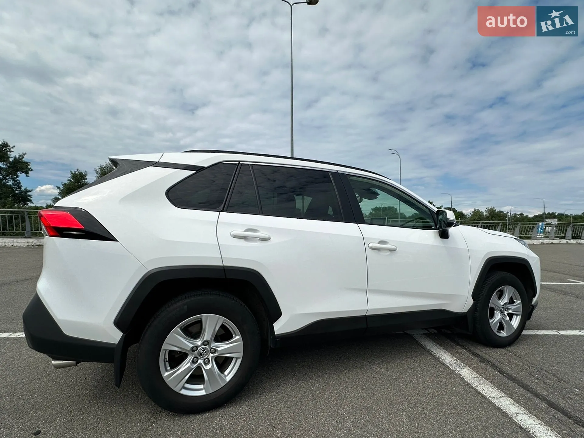 2020 Toyota RAV 4 - мініатюра 32