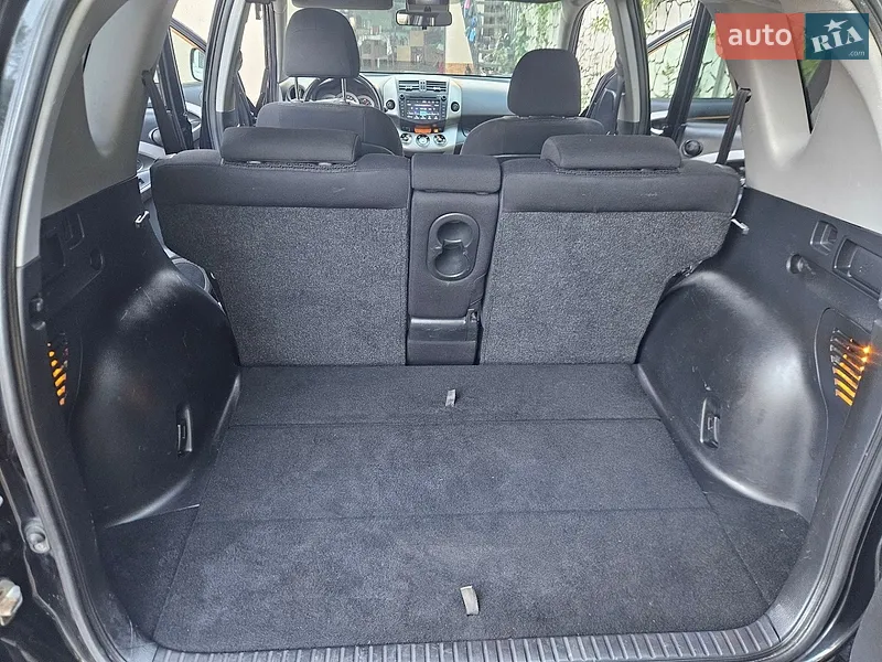 Toyota RAV4 2007 VIN JTMBH31V705043265 фото оголошення 25 з 92