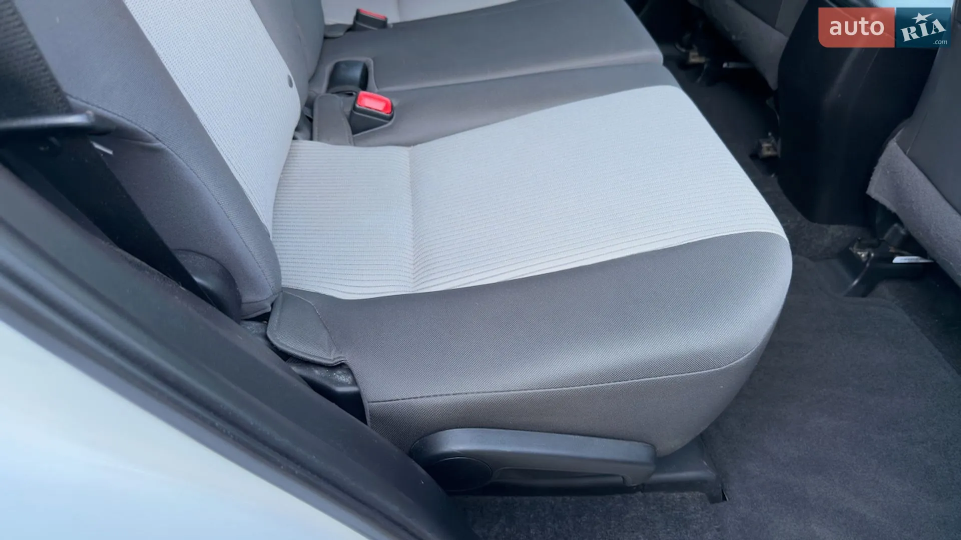 2013 Toyota RAV 4 - мініатюра 29