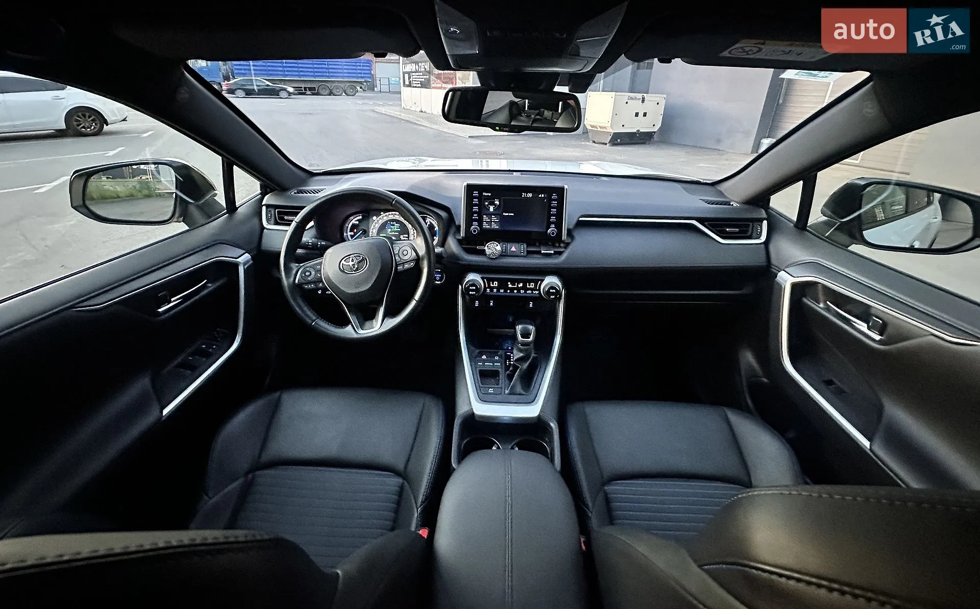 2021 Toyota RAV 4 - мініатюра 26