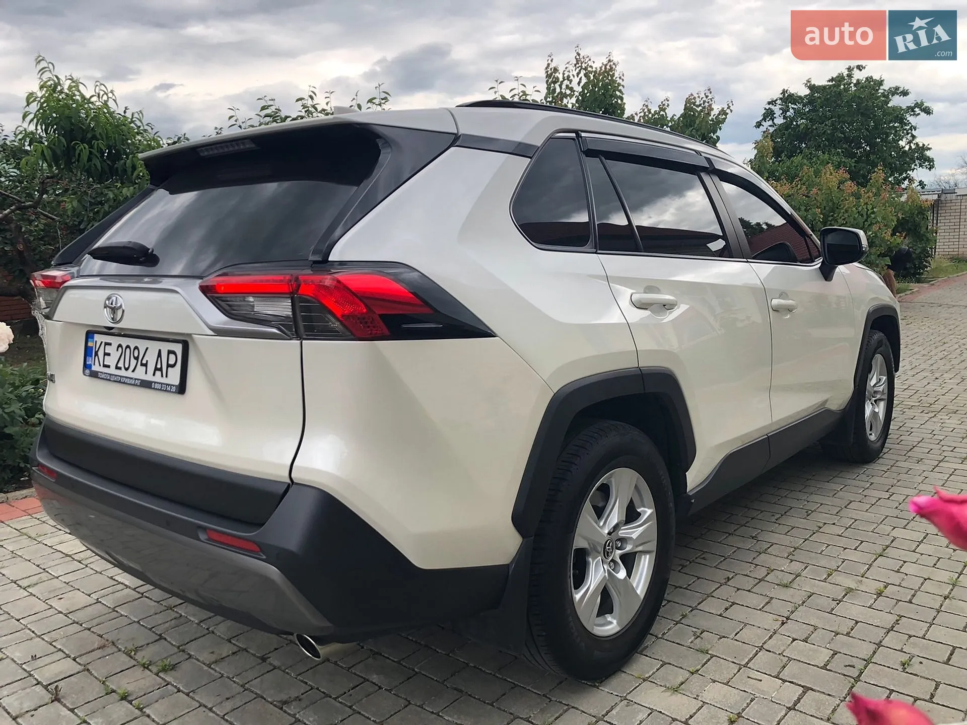 2019 Toyota RAV 4 - мініатюра 4