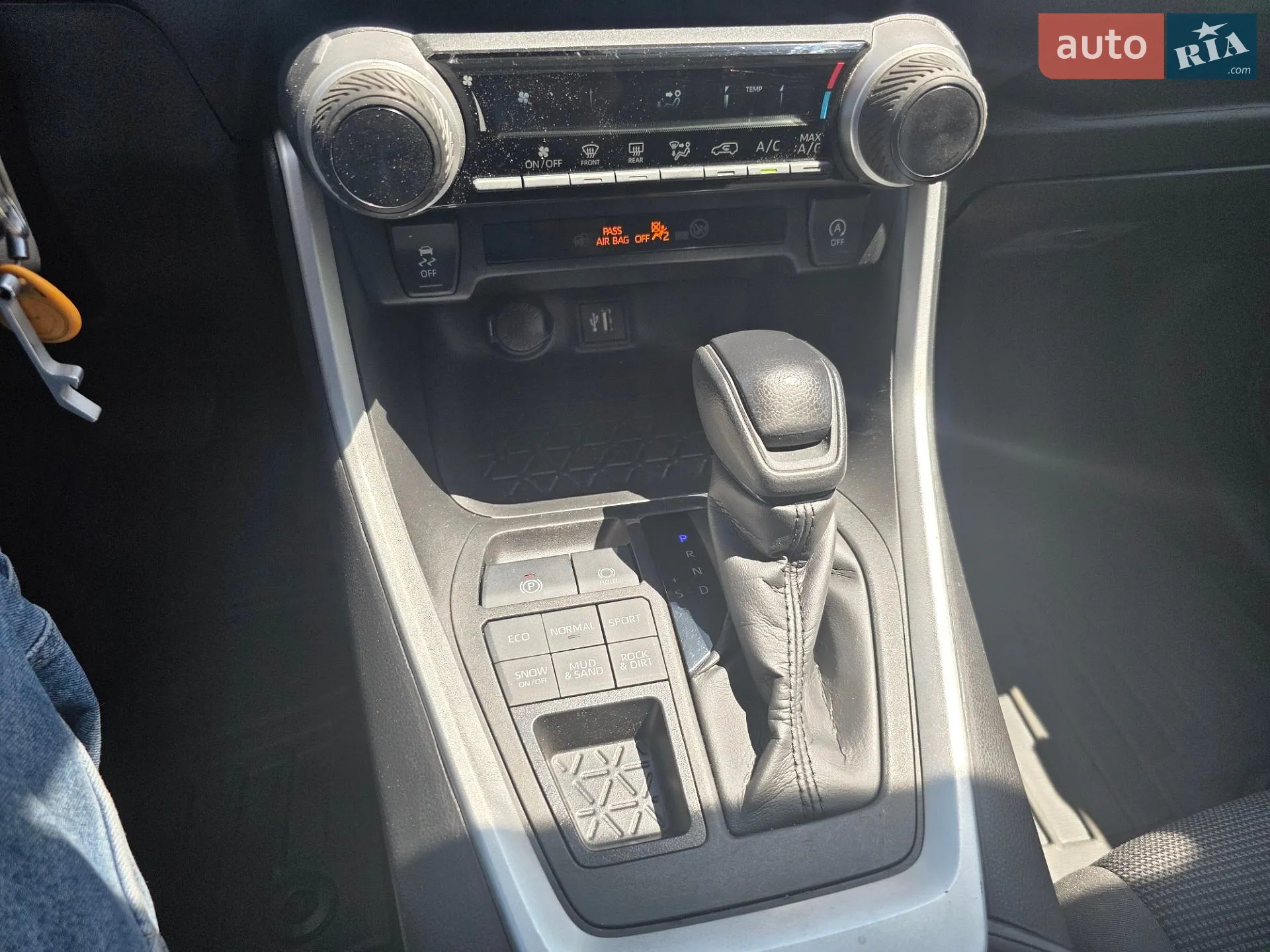 2023 Toyota RAV 4 - мініатюра 23