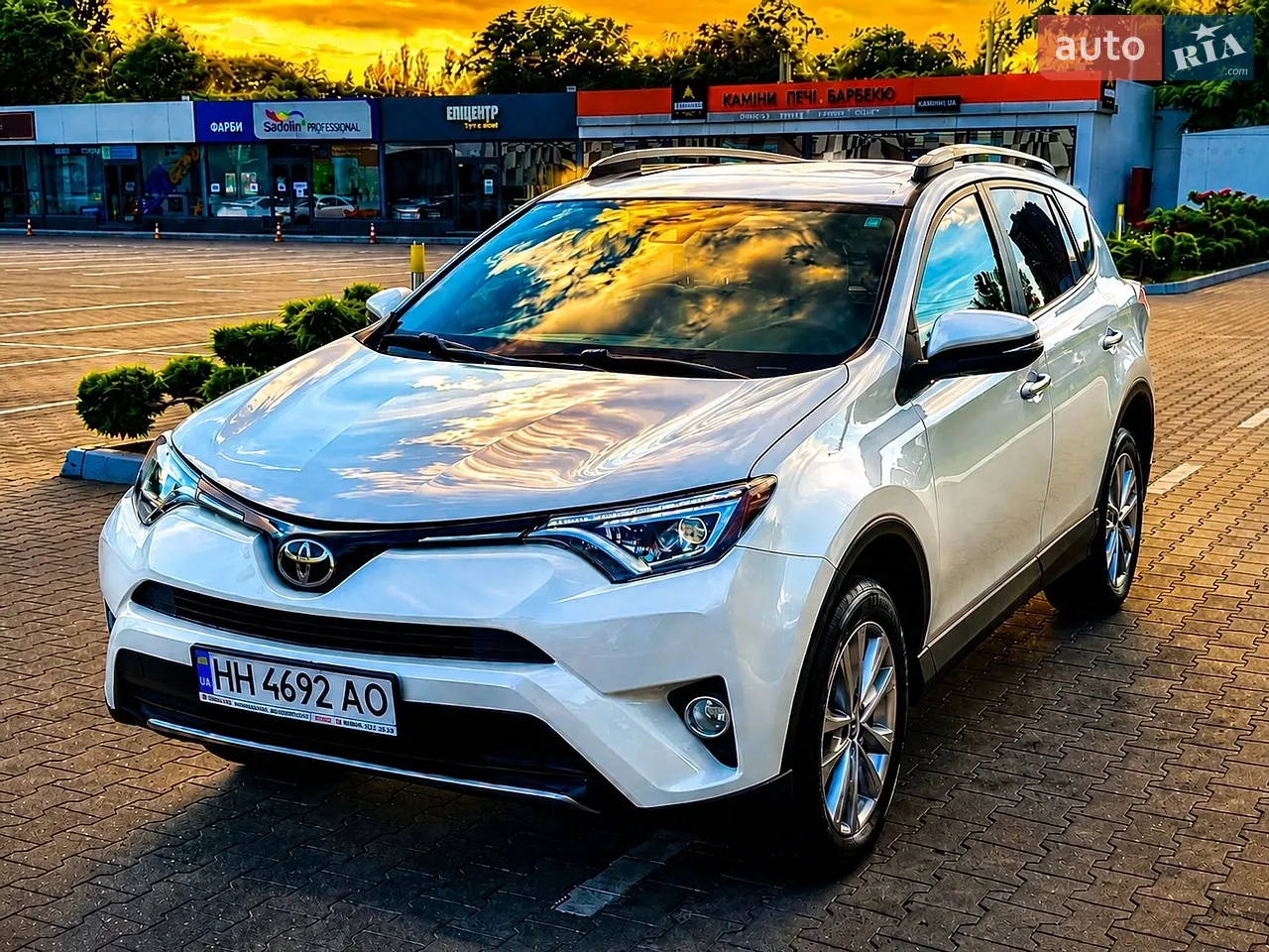 2017 Toyota RAV 4 - мініатюра 11