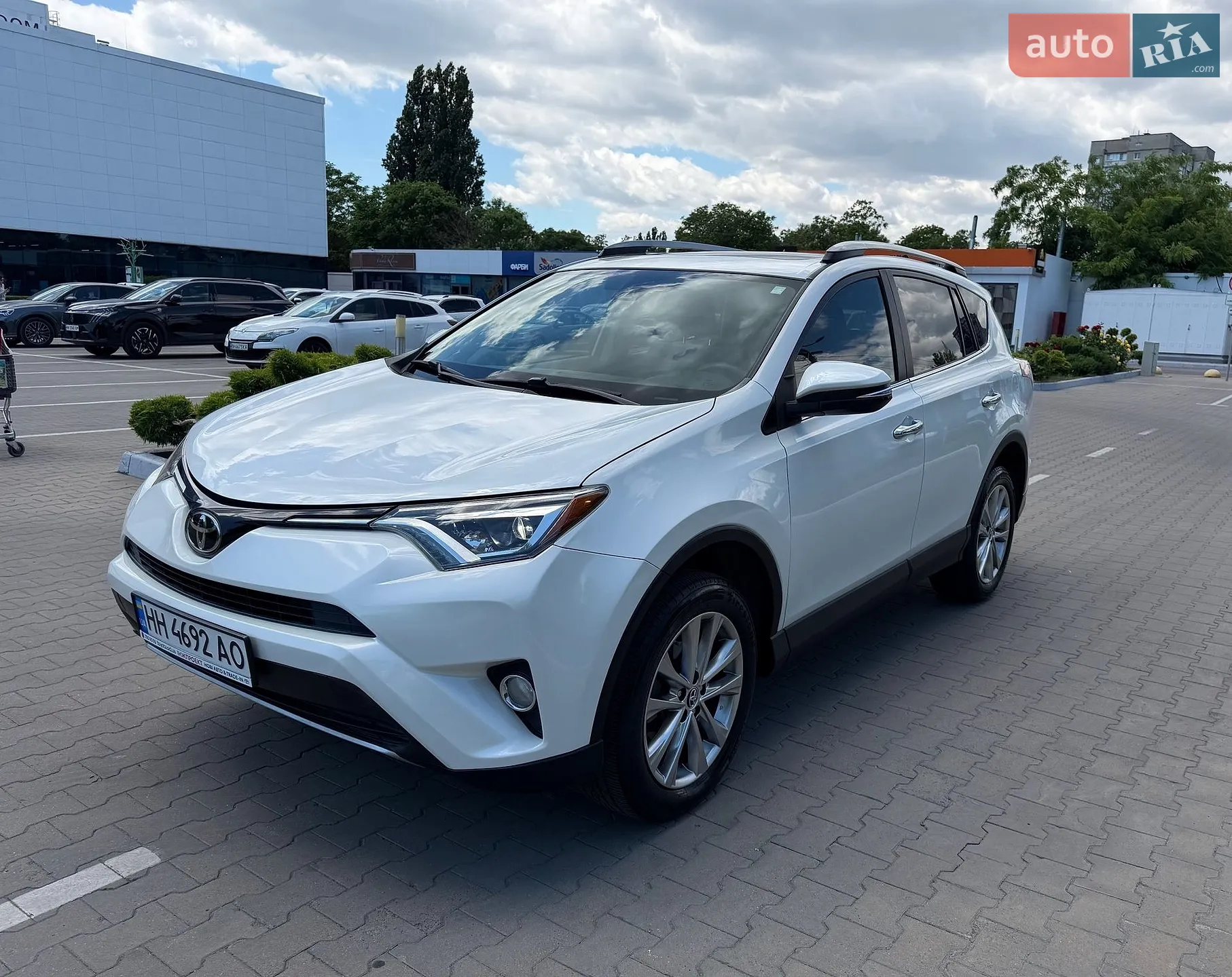 2017 Toyota RAV 4 - мініатюра 9