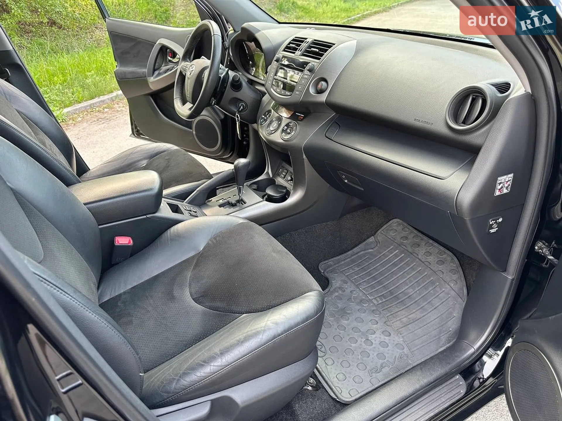 2012 Toyota RAV 4 - мініатюра 22