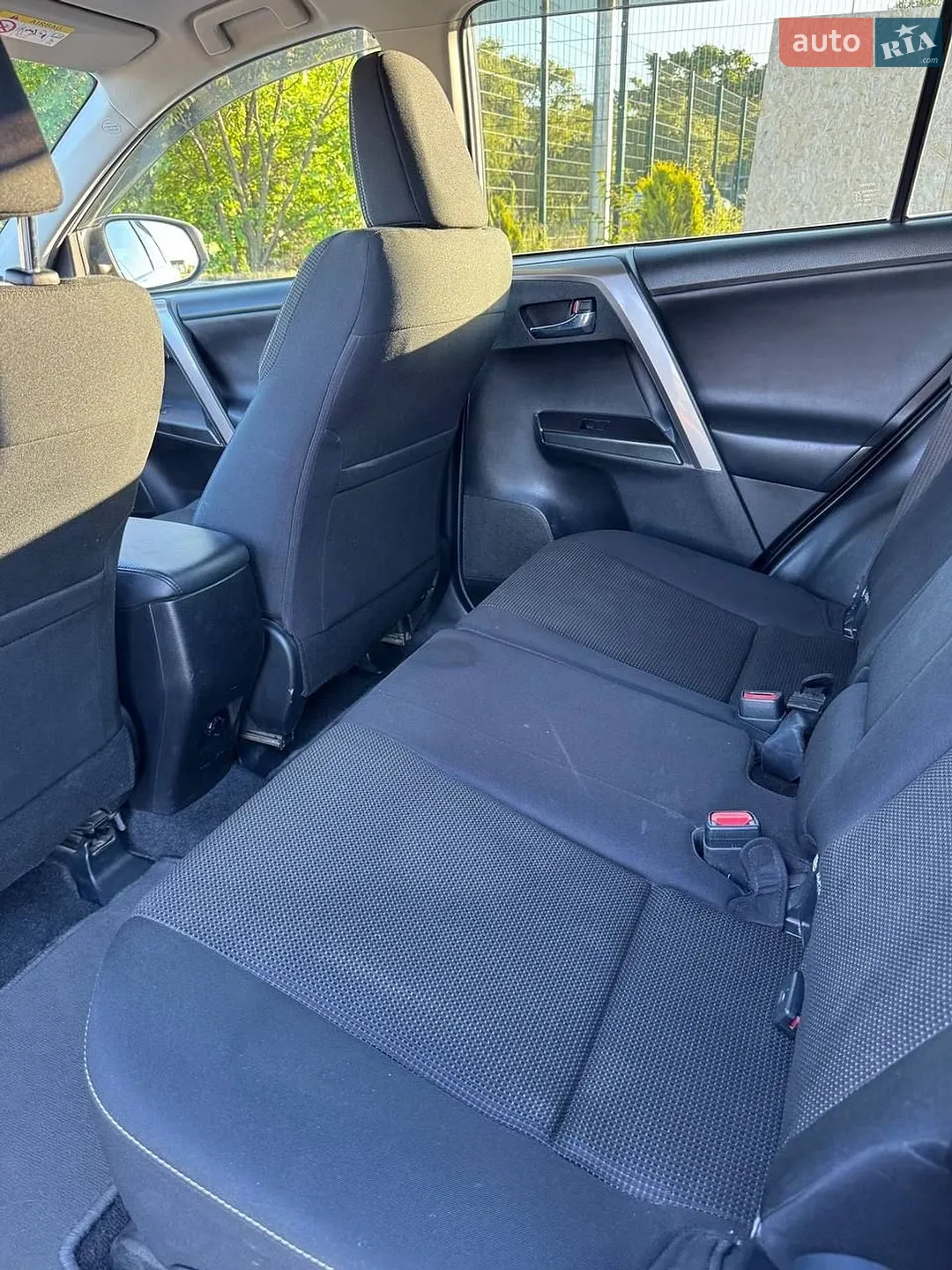 2016 Toyota RAV 4 - мініатюра 19