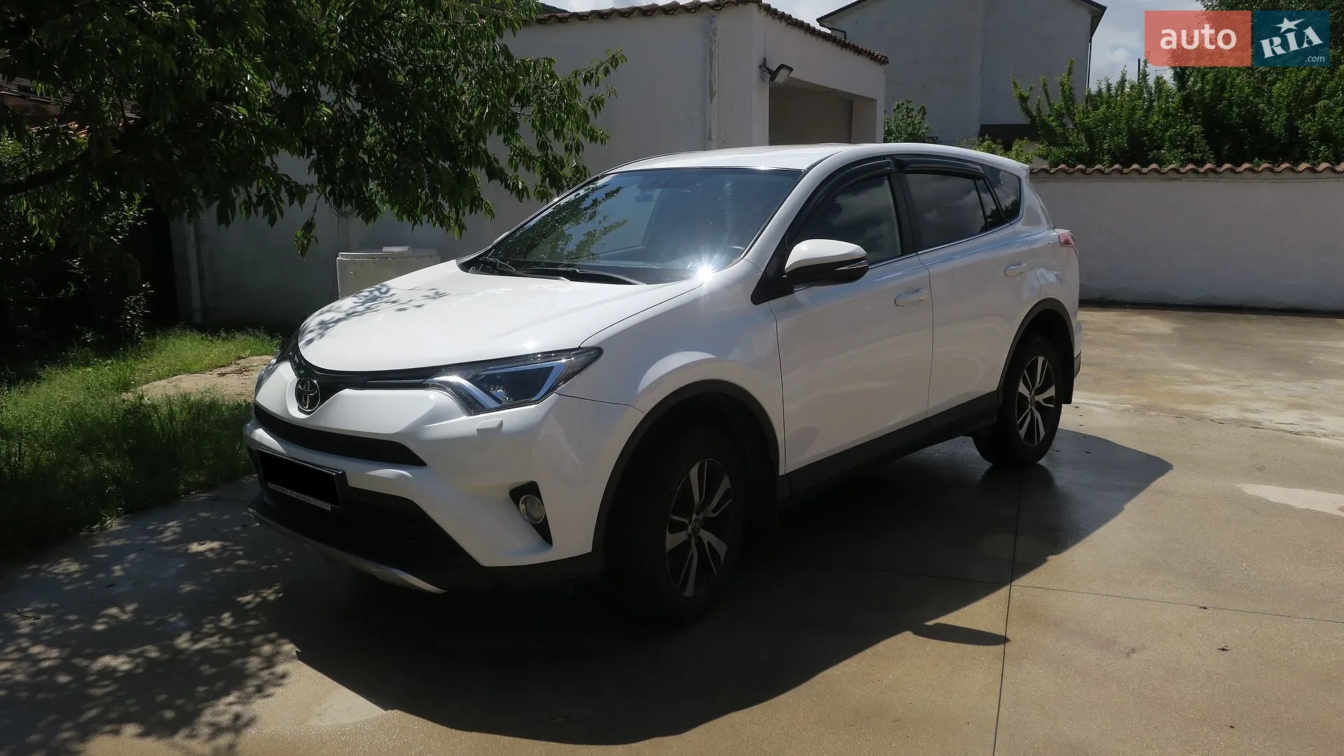 2016 Toyota RAV 4 - фото 1