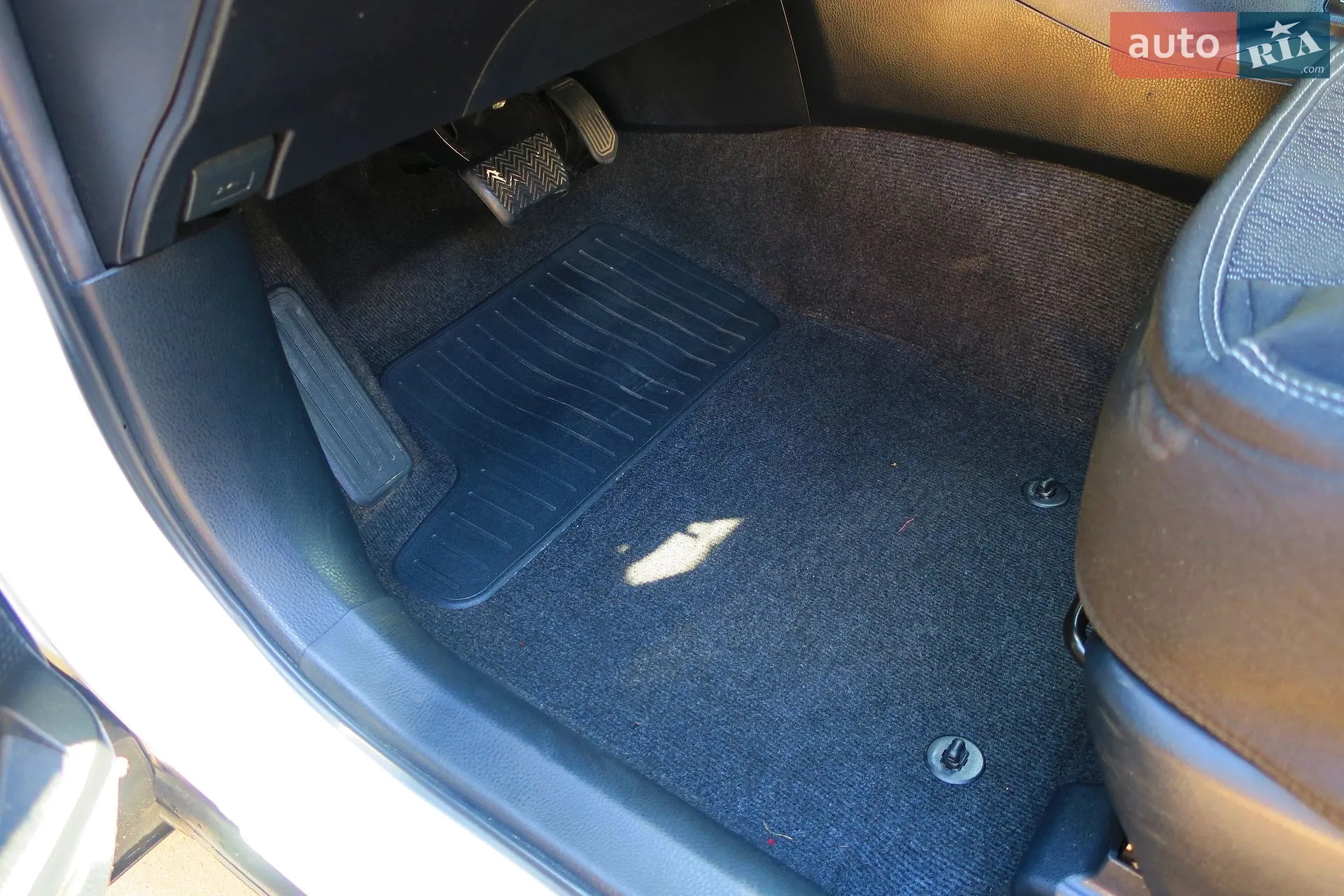 2016 Toyota RAV 4 - мініатюра 18