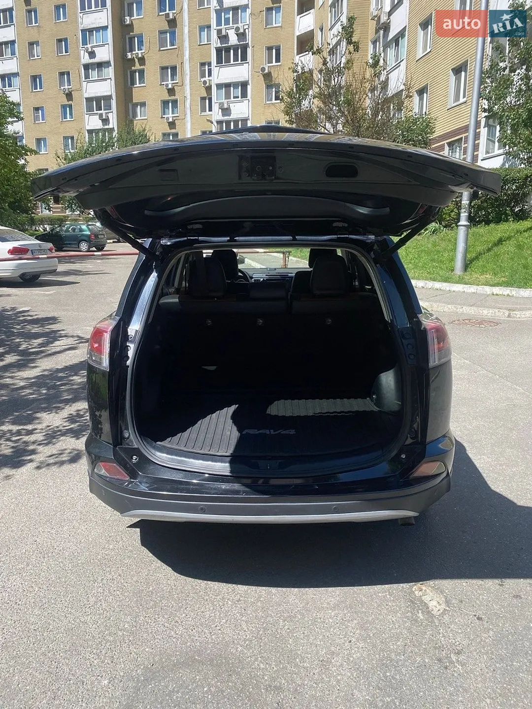 2016 Toyota RAV 4 - мініатюра 10