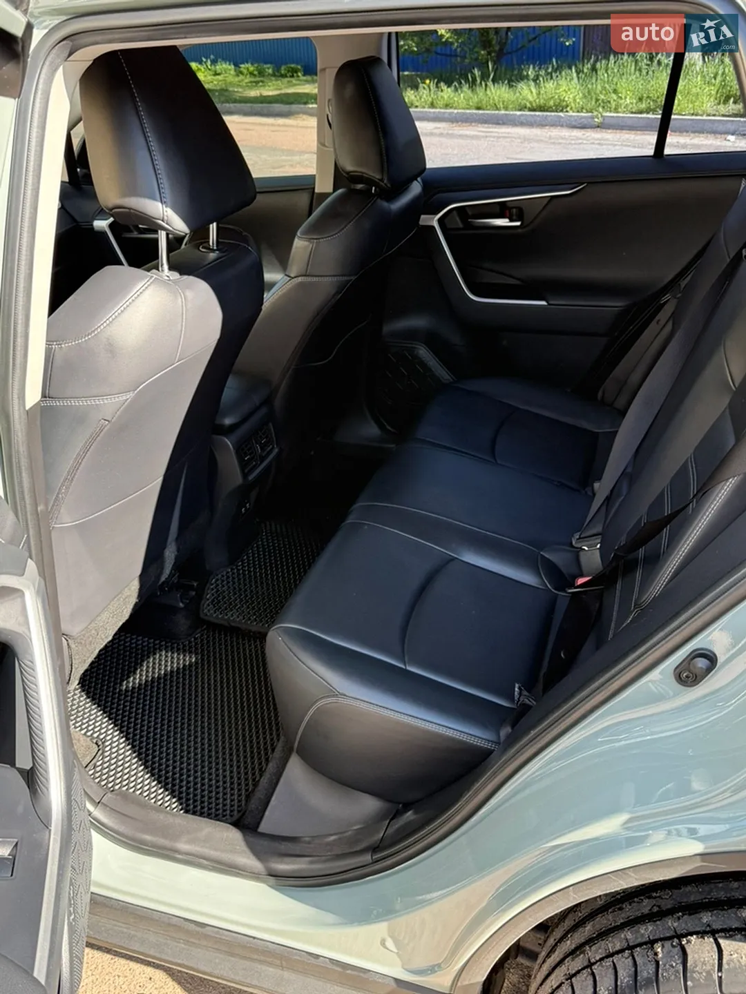 2019 Toyota RAV 4 - мініатюра 12