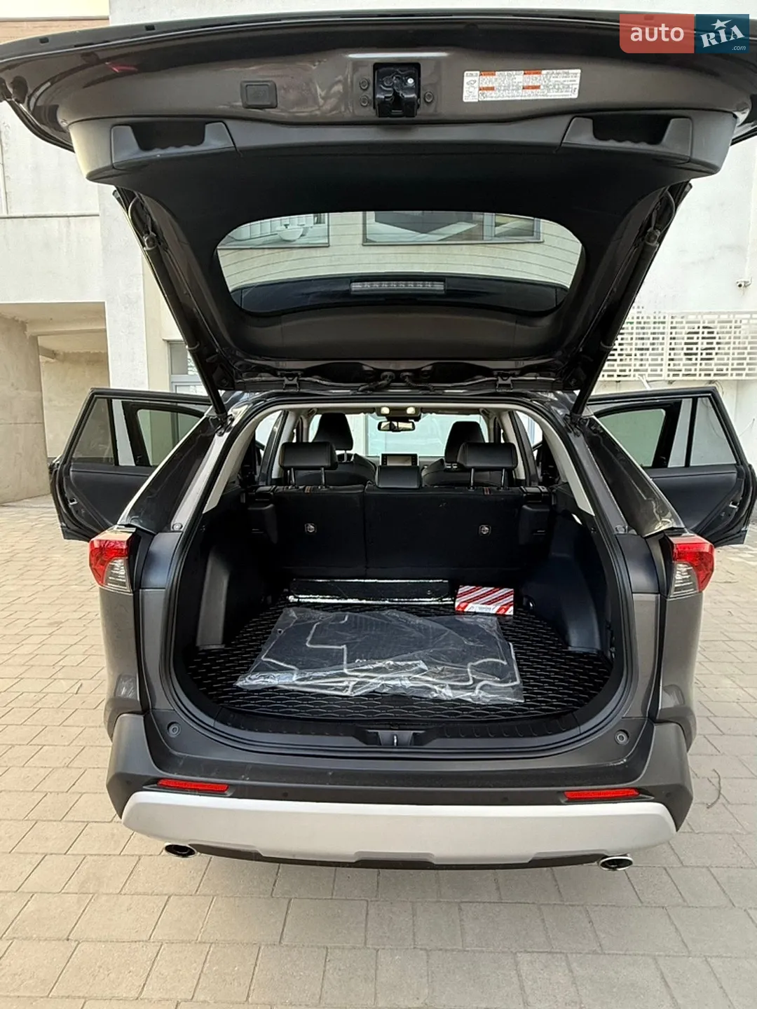 2022 Toyota RAV 4 - мініатюра 22