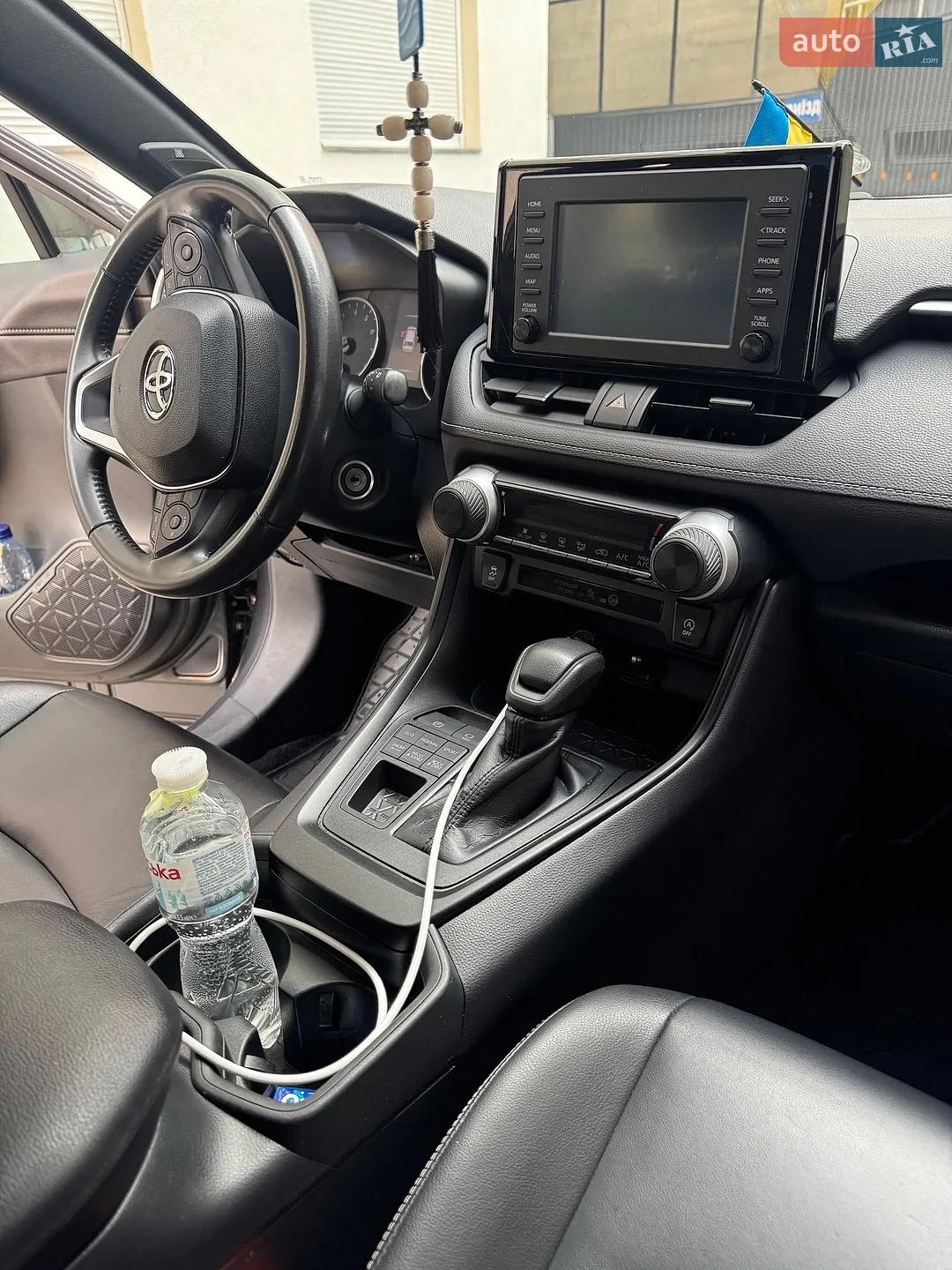 2019 Toyota RAV 4 - мініатюра 10