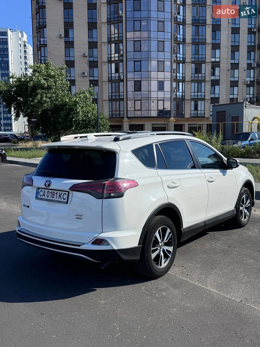 2018 Toyota RAV 4 - мініатюра 3