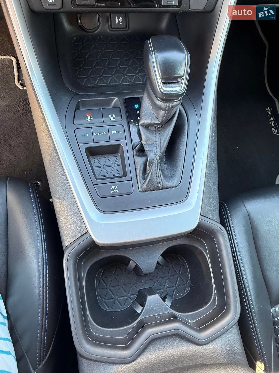 2019 Toyota RAV 4 - мініатюра 28