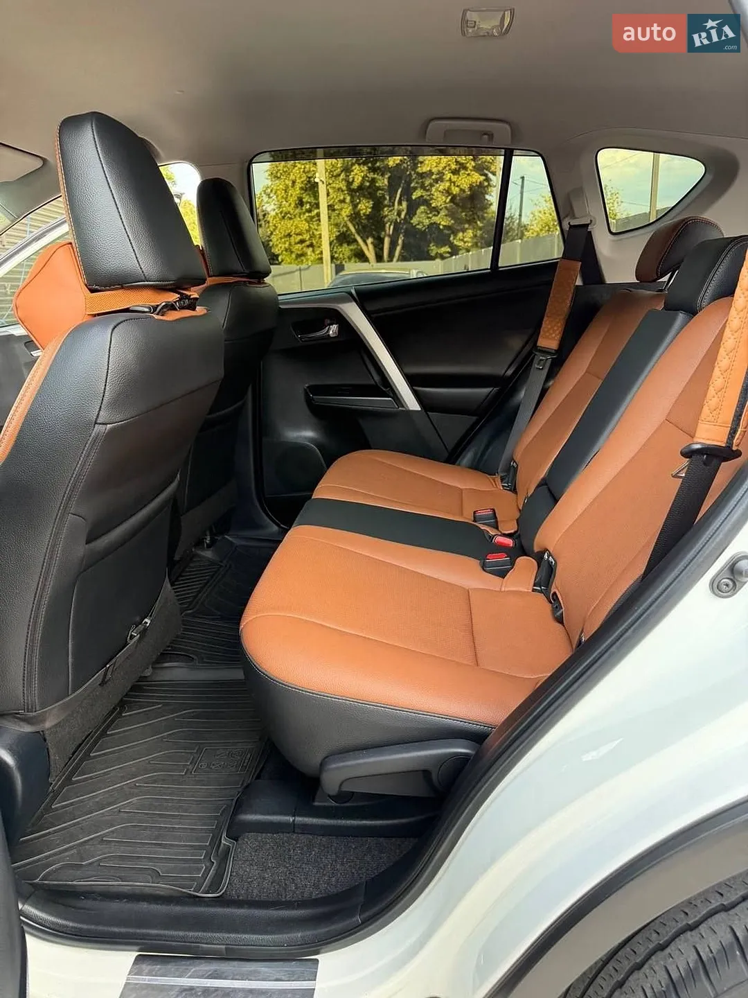 2017 Toyota RAV 4 - мініатюра 14