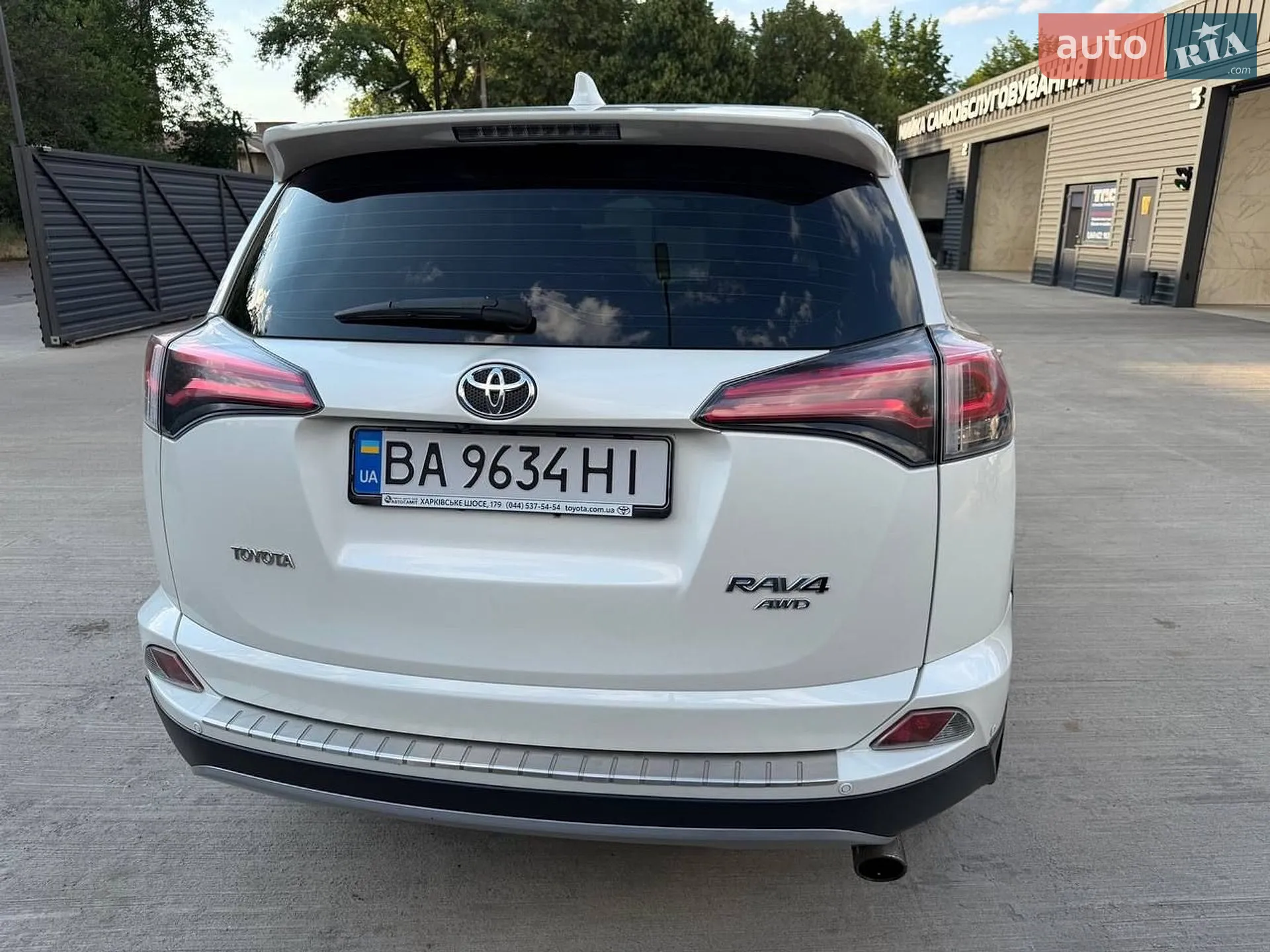 2017 Toyota RAV 4 - мініатюра 24