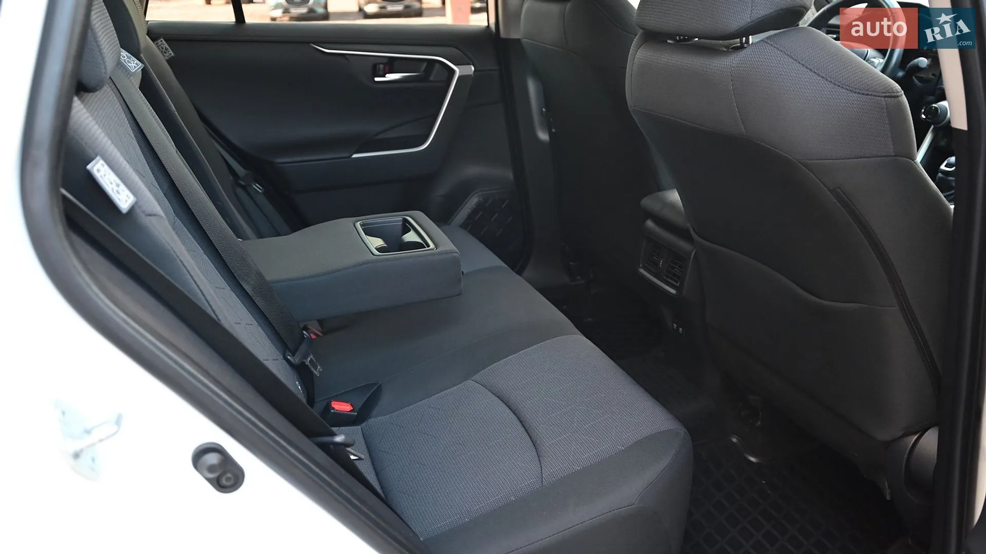 2020 Toyota RAV 4 - мініатюра 7