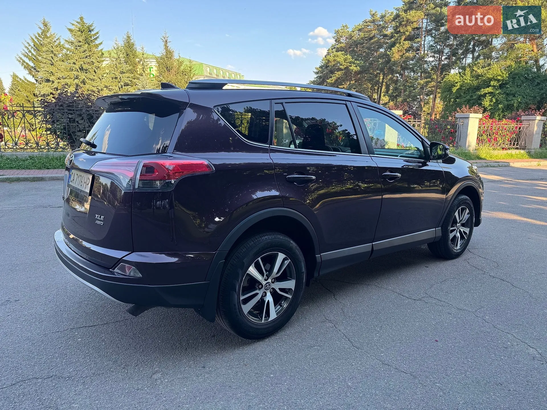 2016 Toyota RAV 4 - мініатюра 8