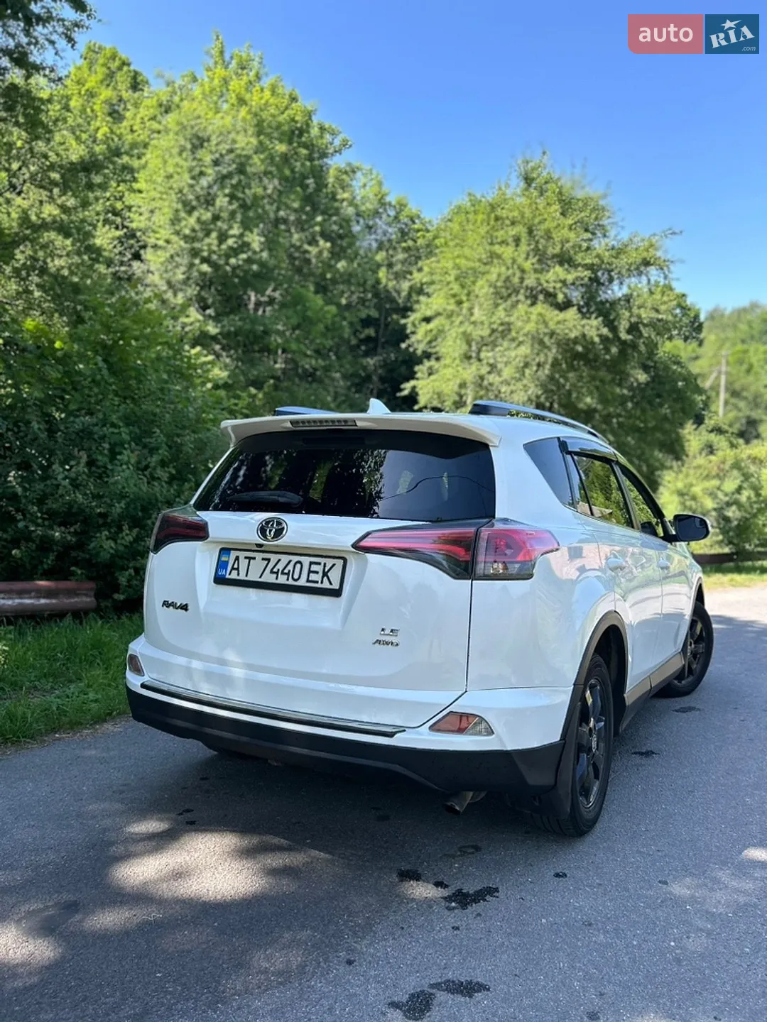 2018 Toyota RAV 4 - мініатюра 11