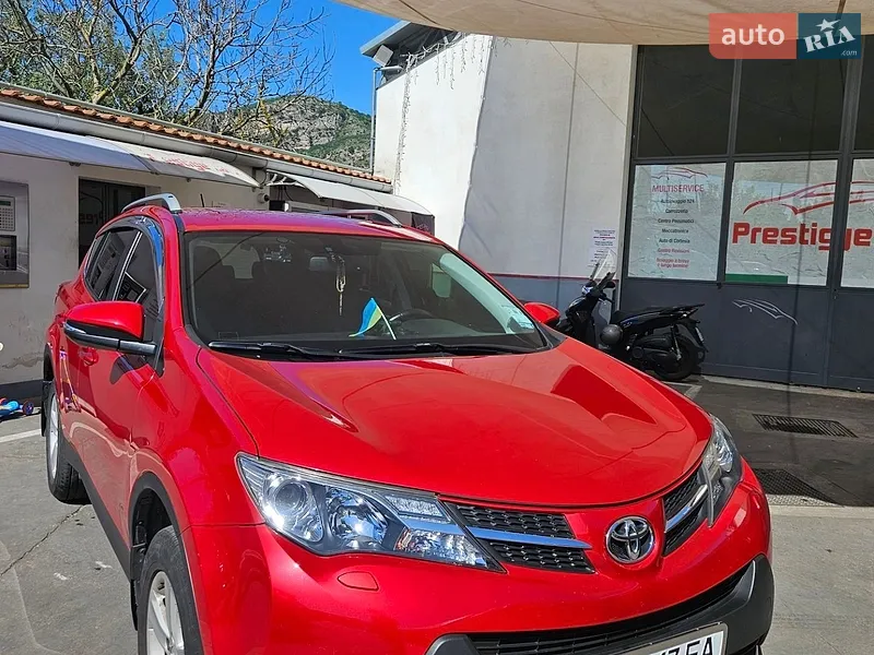 Toyota RAV4 2014