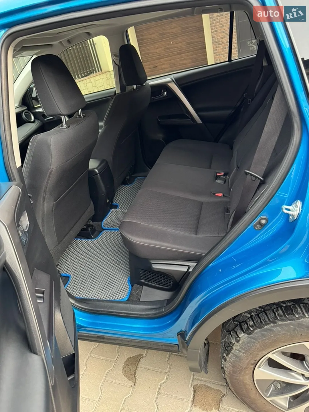 2016 Toyota RAV 4 - мініатюра 6