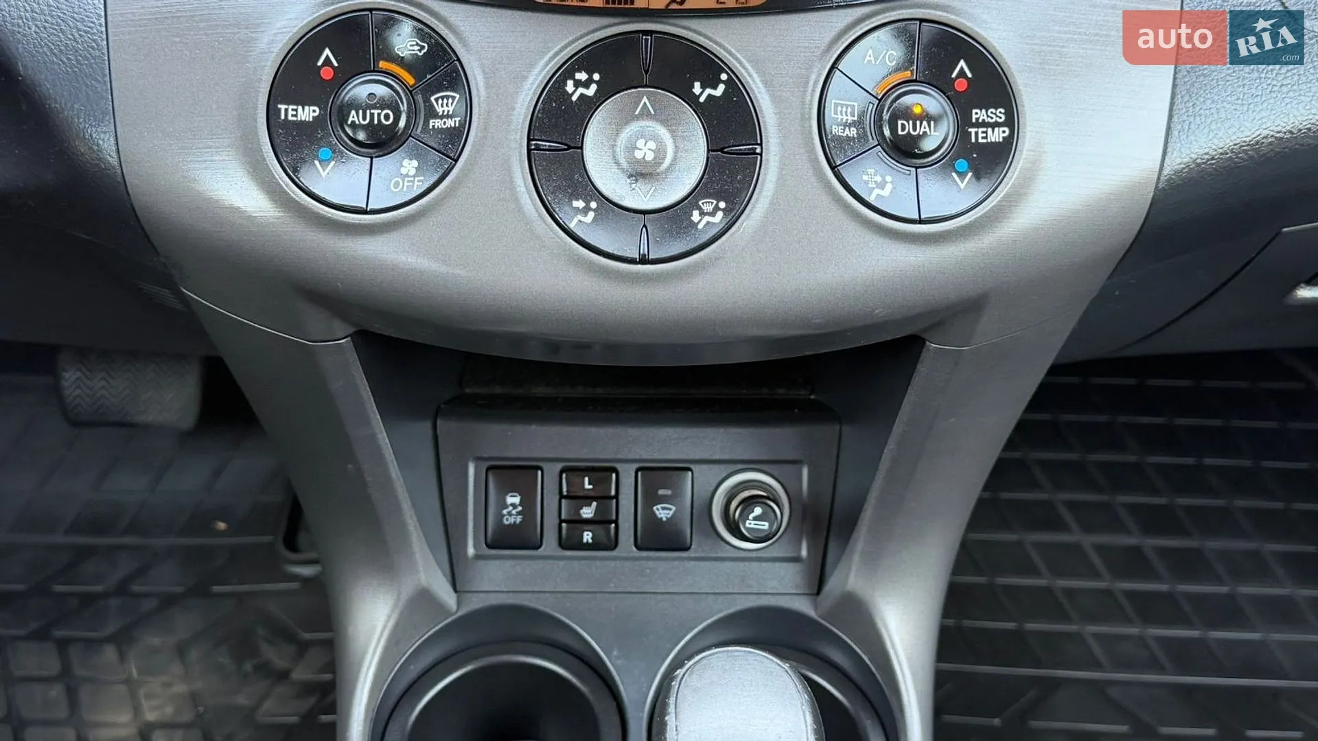 2010 Toyota RAV 4 - мініатюра 68