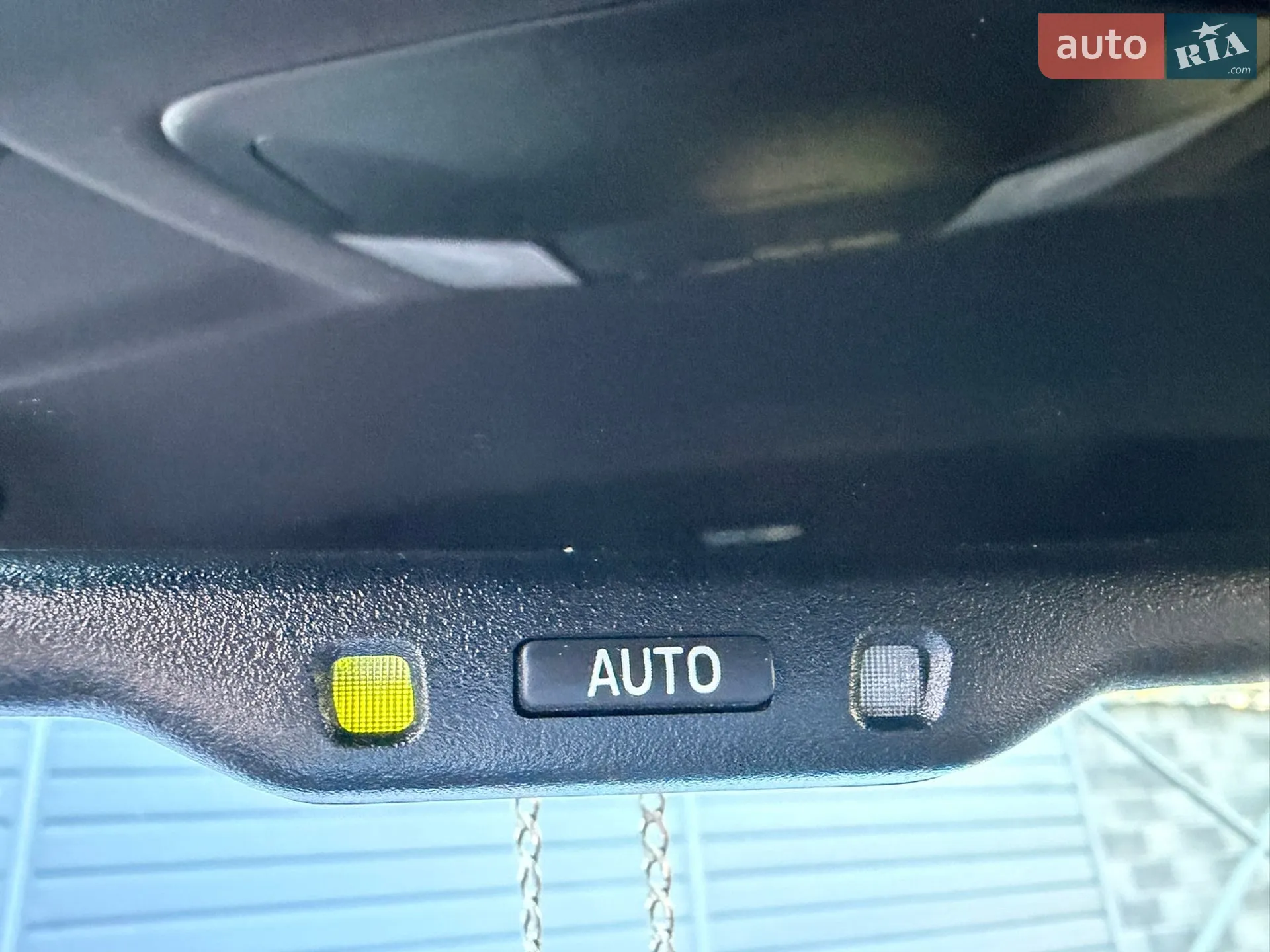 2019 Toyota RAV 4 - мініатюра 17