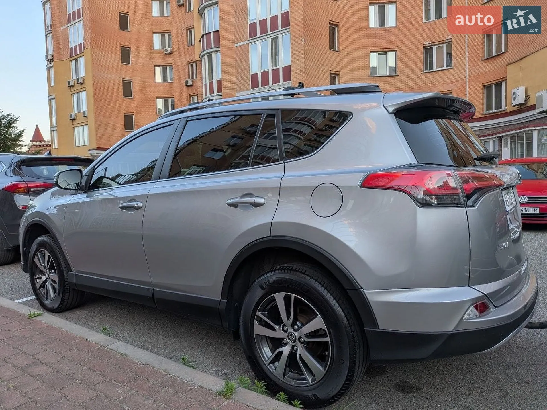 2017 Toyota RAV 4 - мініатюра 3