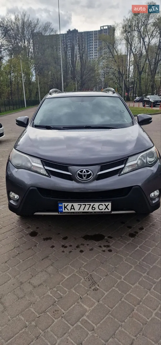 2015 Toyota RAV 4 - фото 1