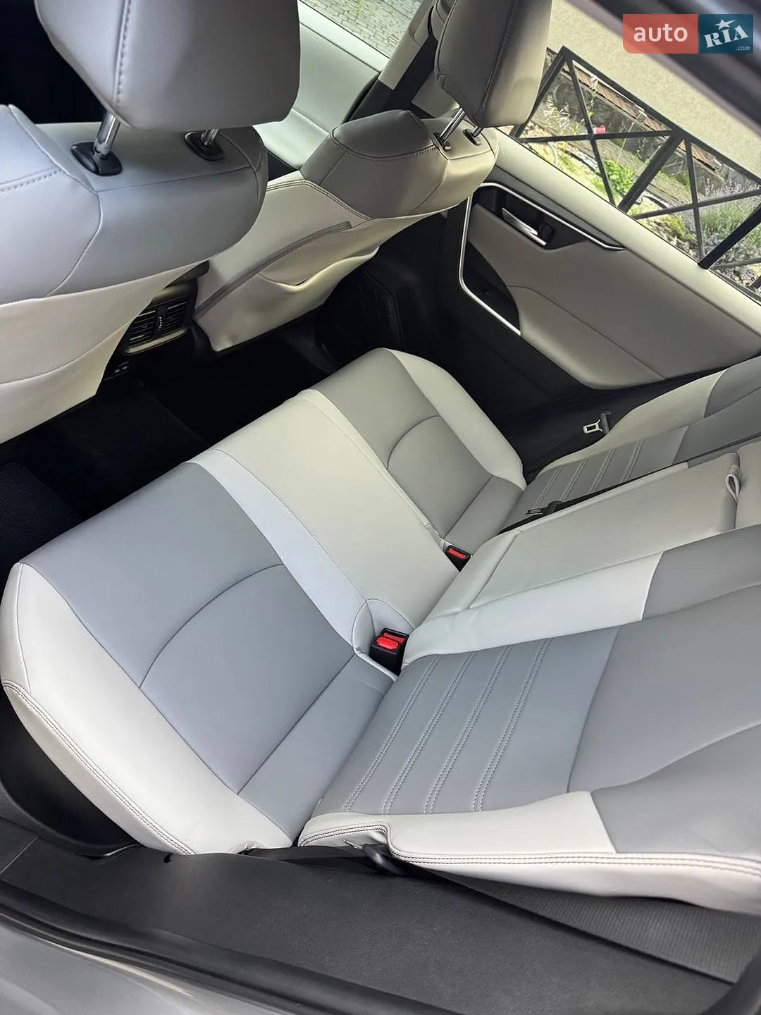 2023 Toyota RAV 4 - мініатюра 31