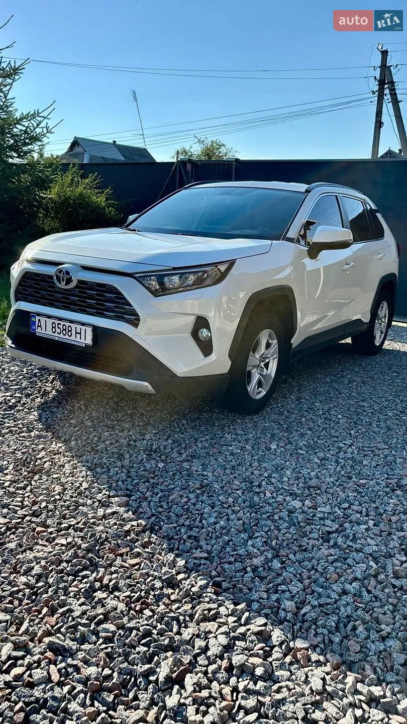2019 Toyota RAV 4 - фото 1