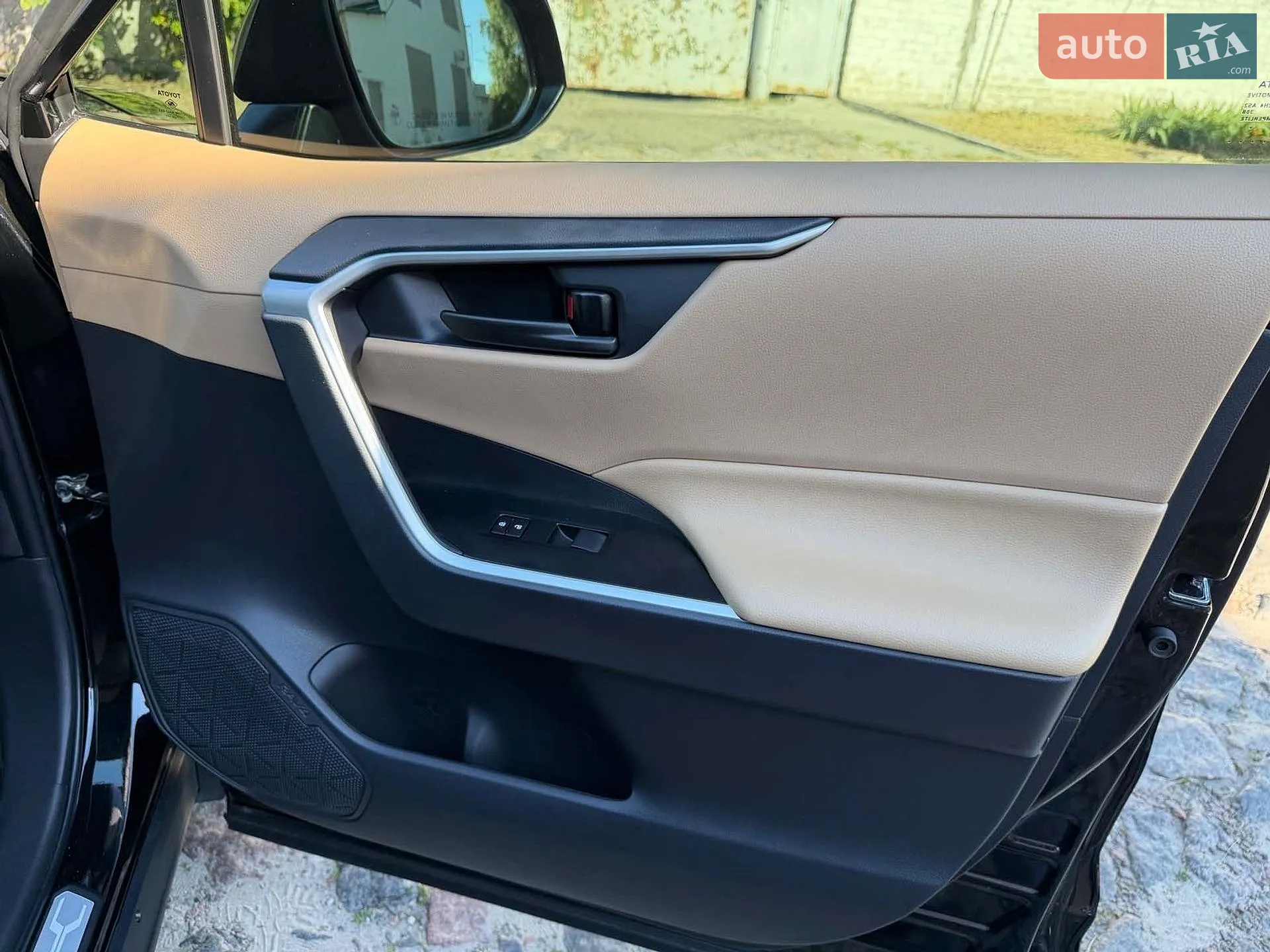 2025 Toyota RAV 4 - мініатюра 26
