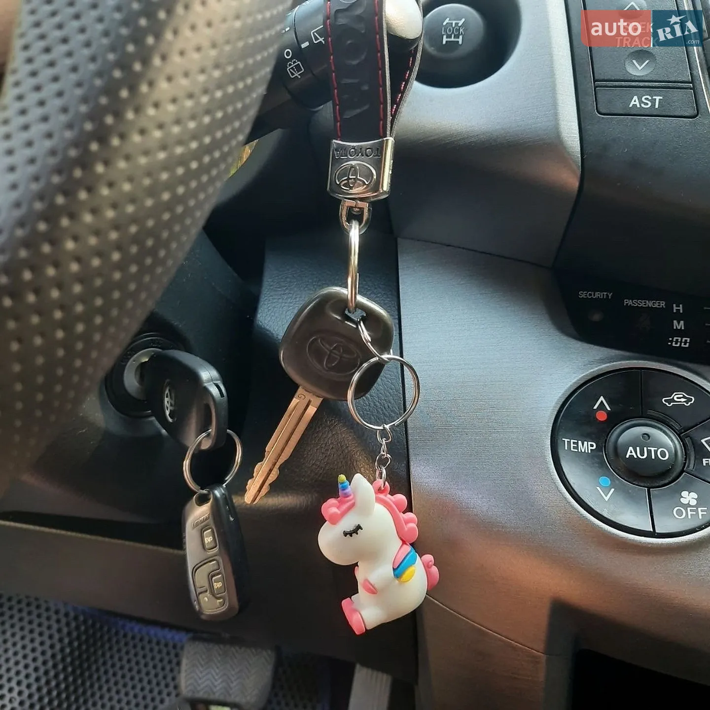 2010 Toyota RAV 4 - мініатюра 20