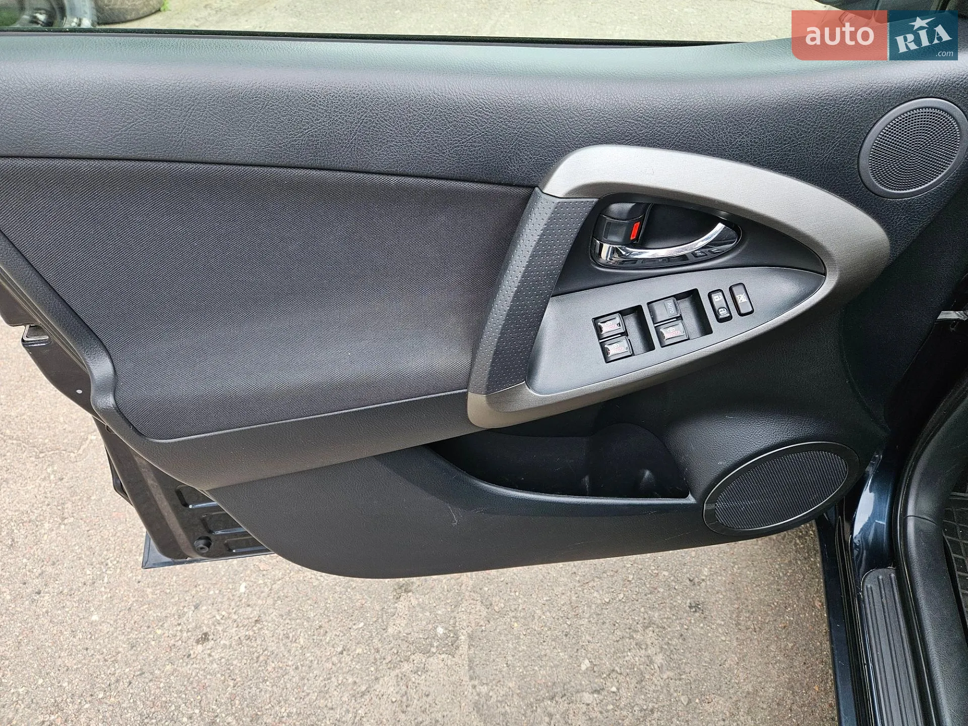 2011 Toyota RAV 4 - мініатюра 9