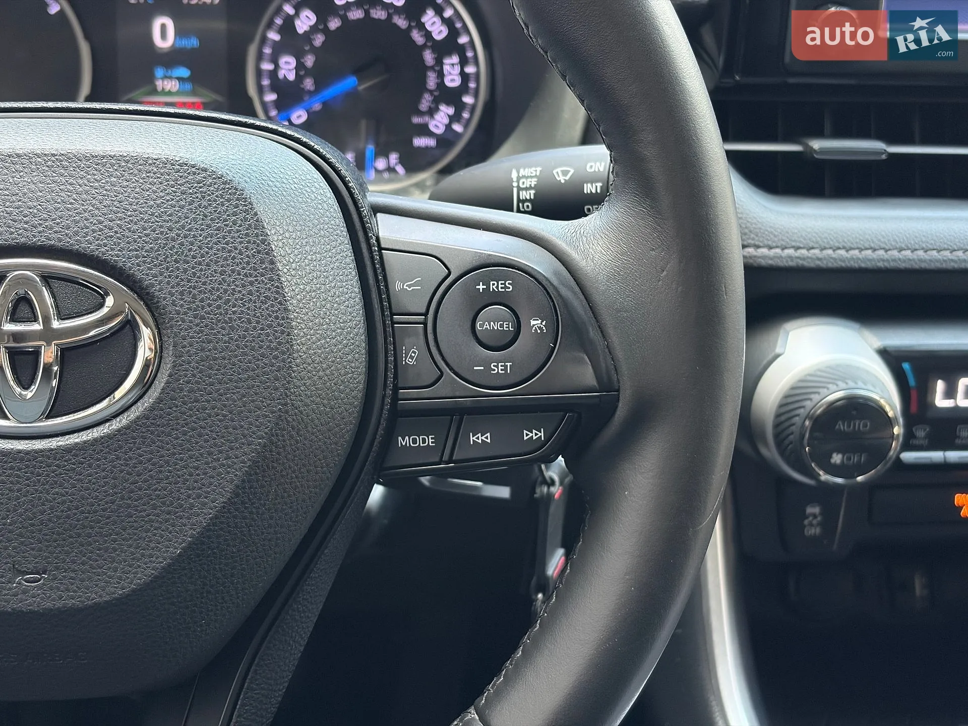 2019 Toyota RAV 4 - мініатюра 27