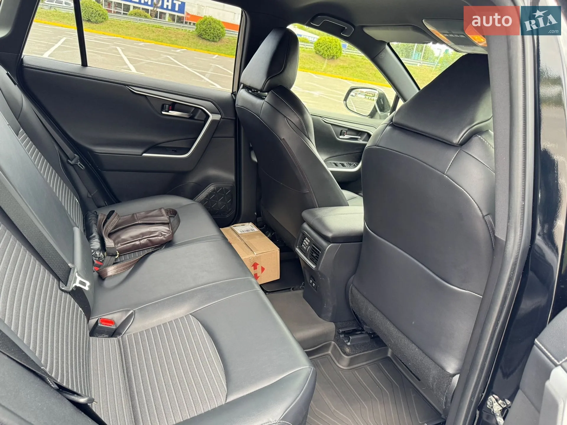 2020 Toyota RAV 4 - мініатюра 7