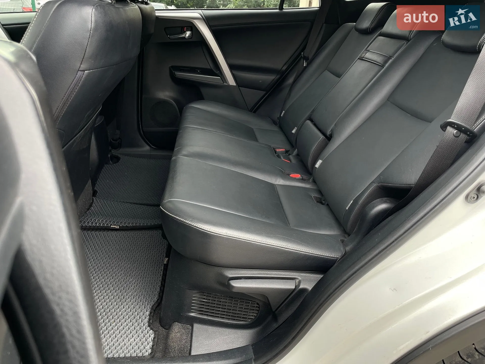 2016 Toyota RAV 4 - мініатюра 28