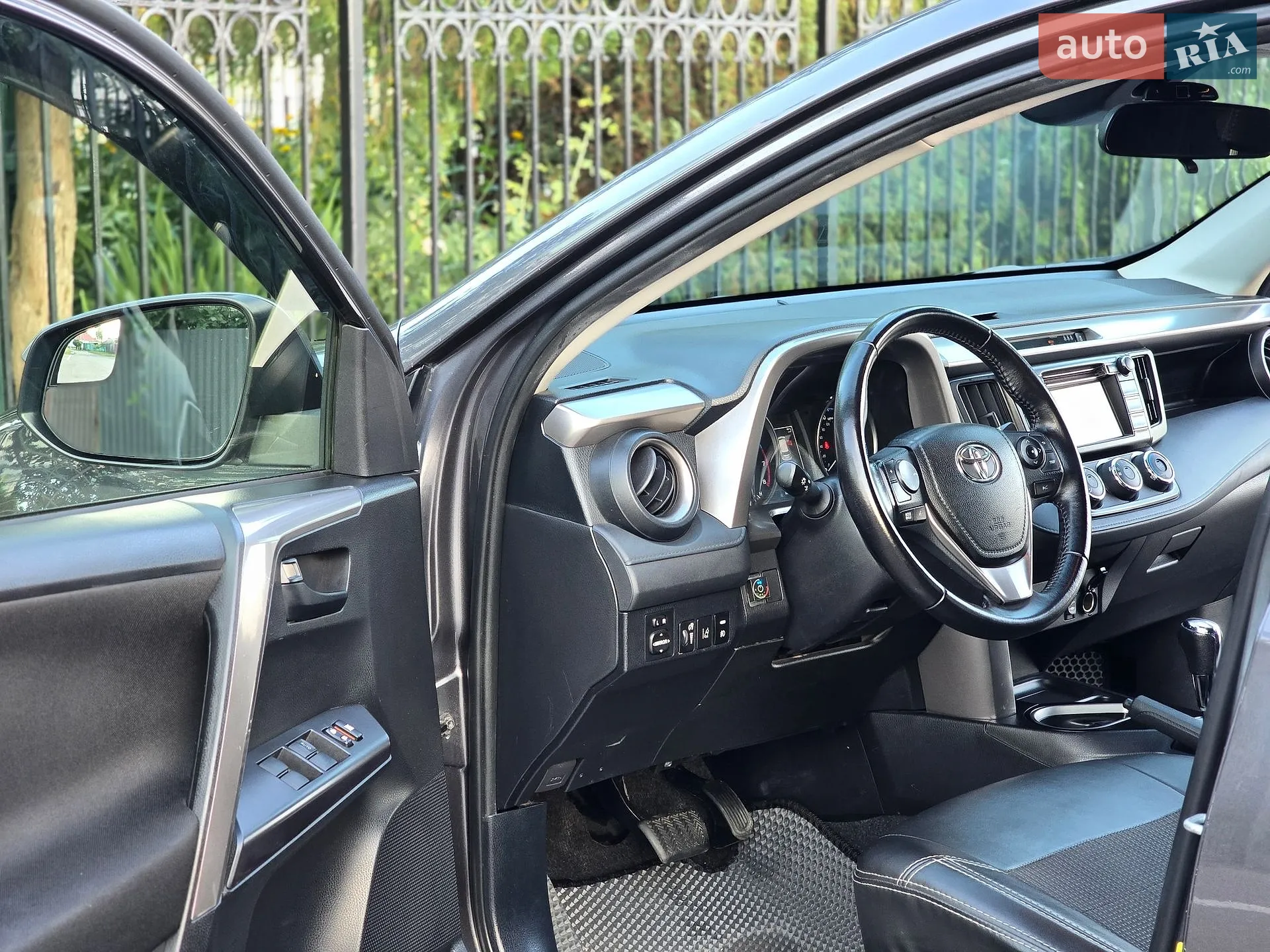 2017 Toyota RAV 4 - мініатюра 20