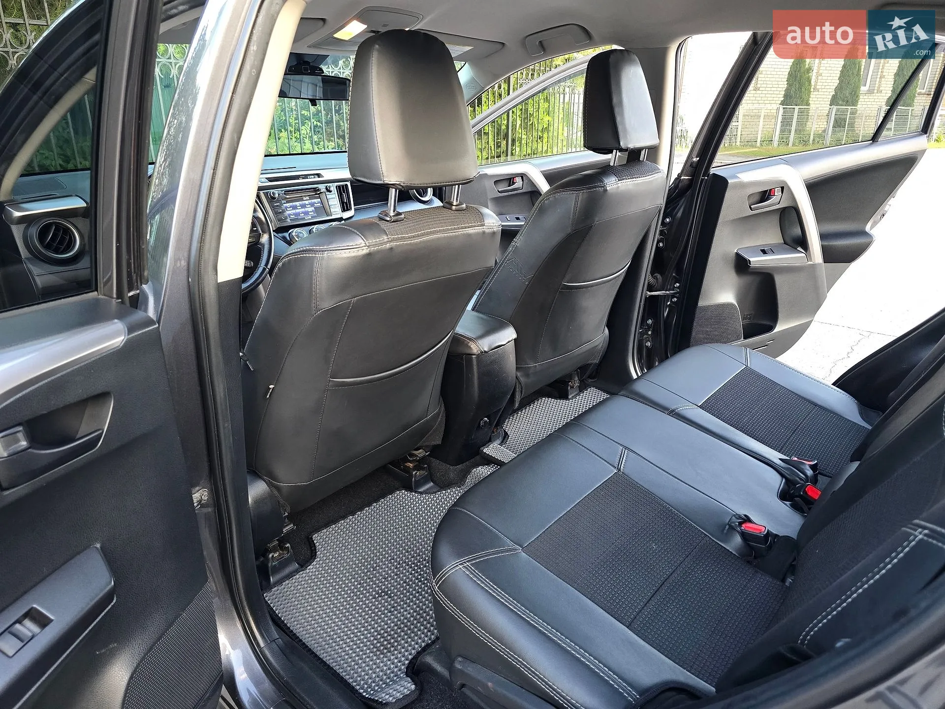 2017 Toyota RAV 4 - мініатюра 28