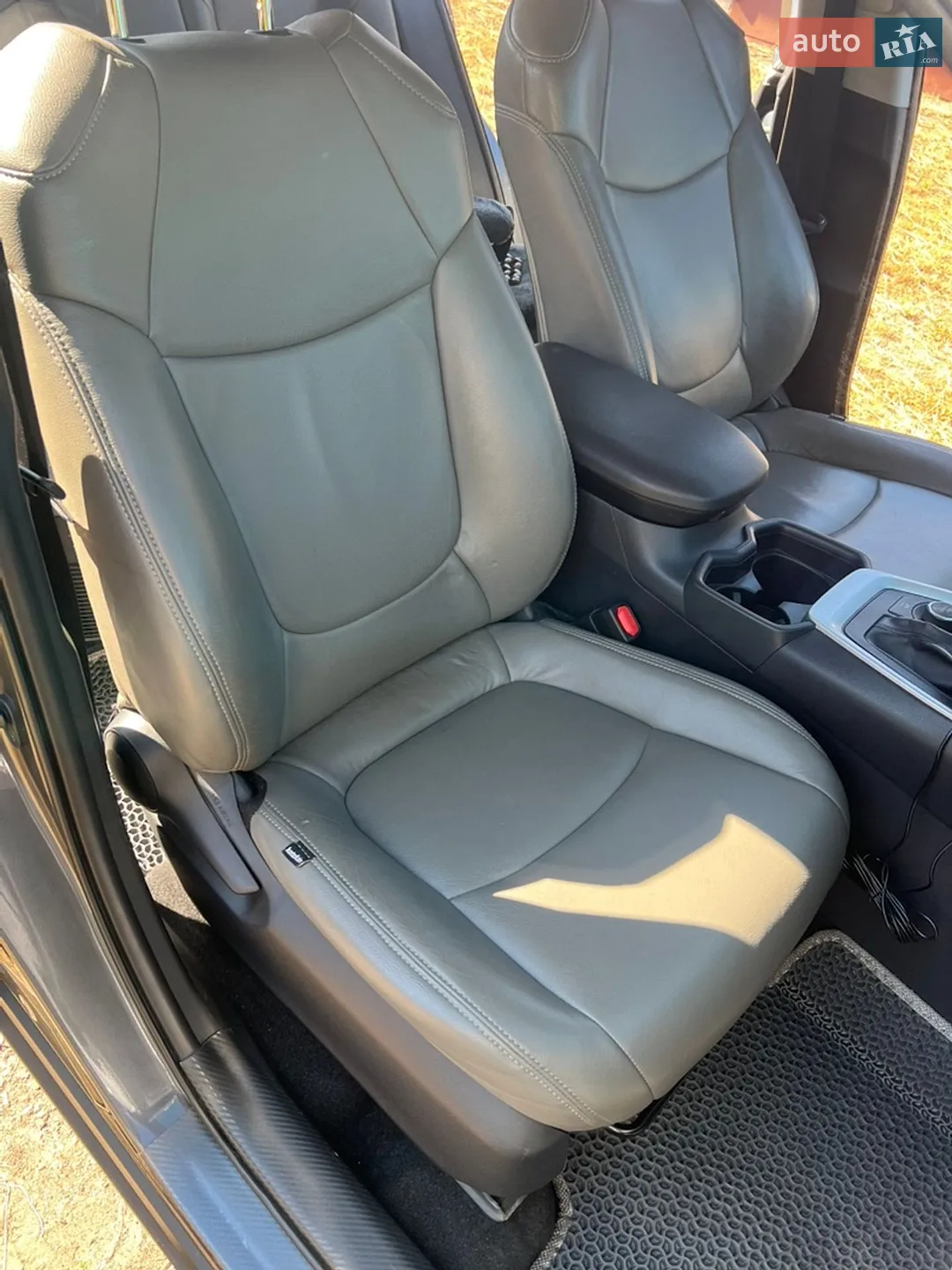 2019 Toyota RAV 4 - мініатюра 6