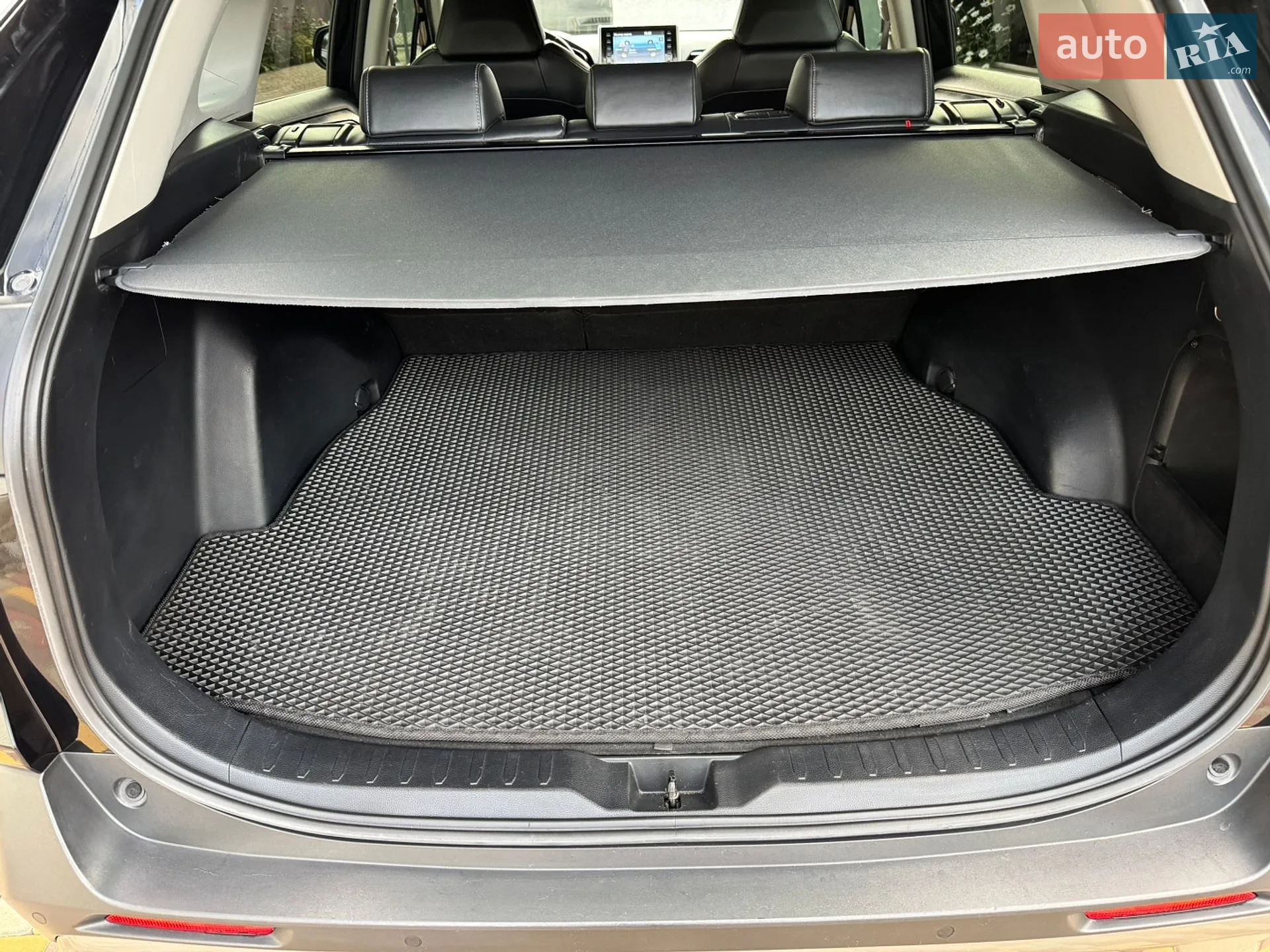 2019 Toyota RAV 4 - мініатюра 25